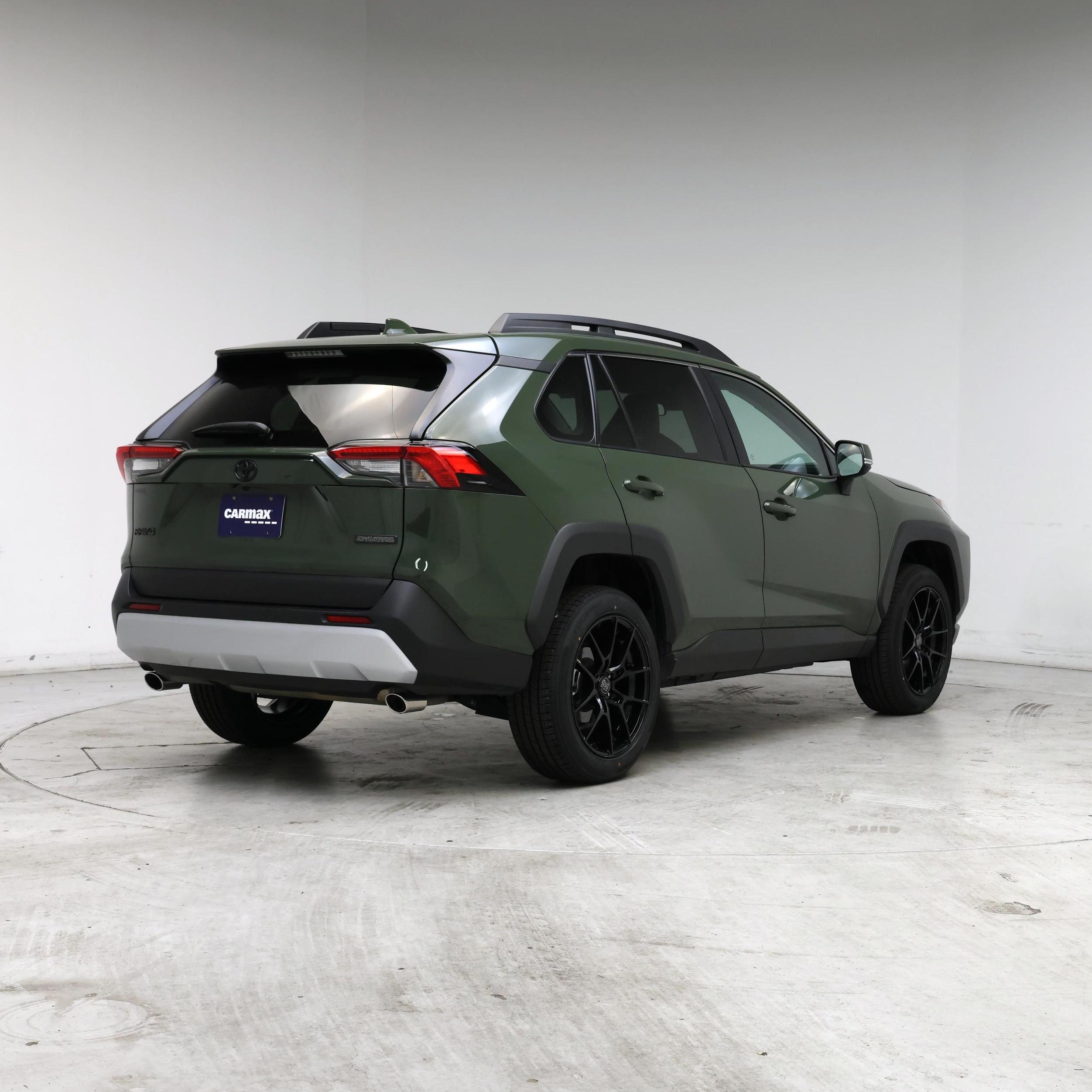 Thumbnail: 2024 Toyota RAV4 - 8