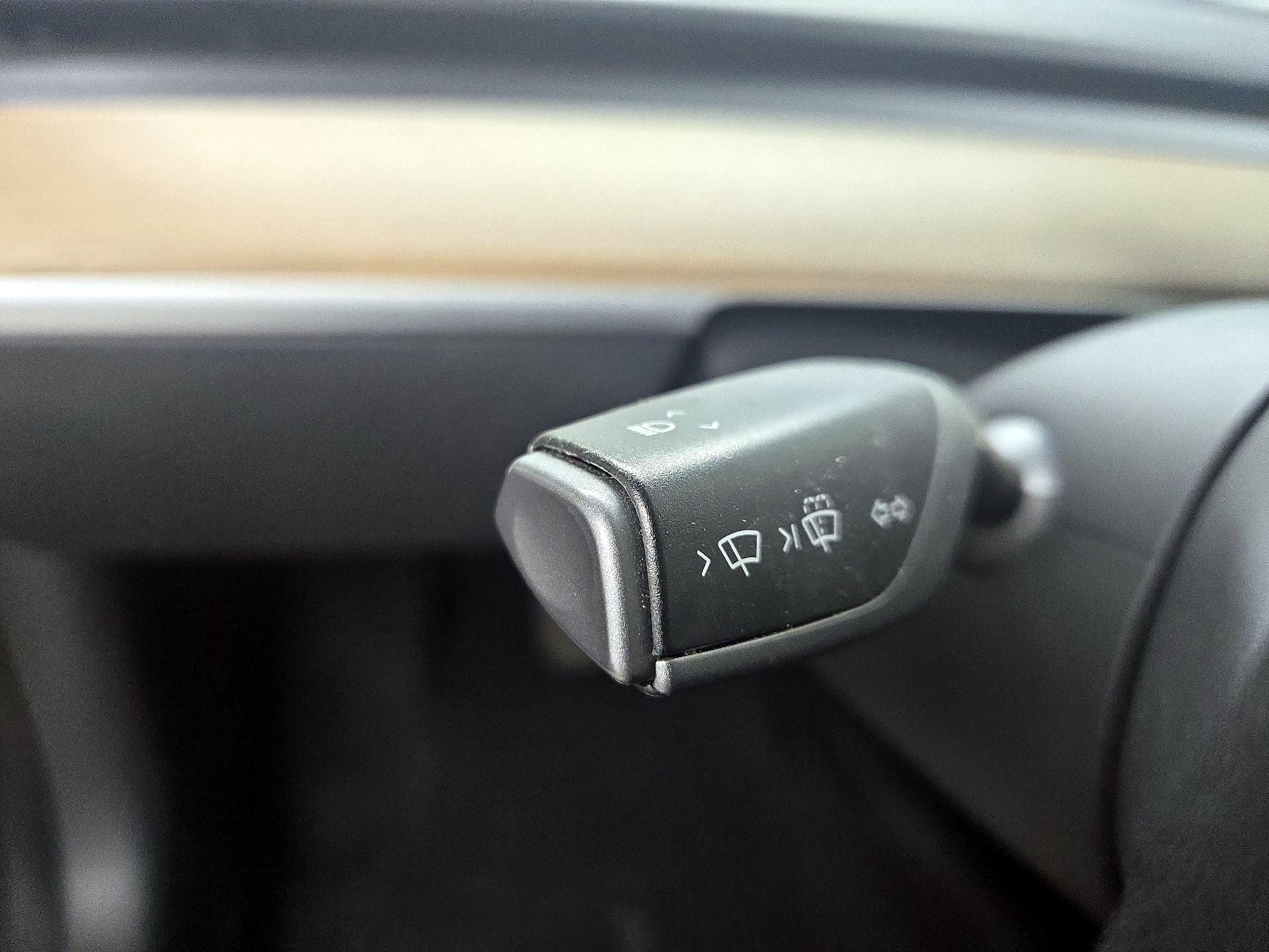 Thumbnail: 2023 Tesla Model 3 - 13