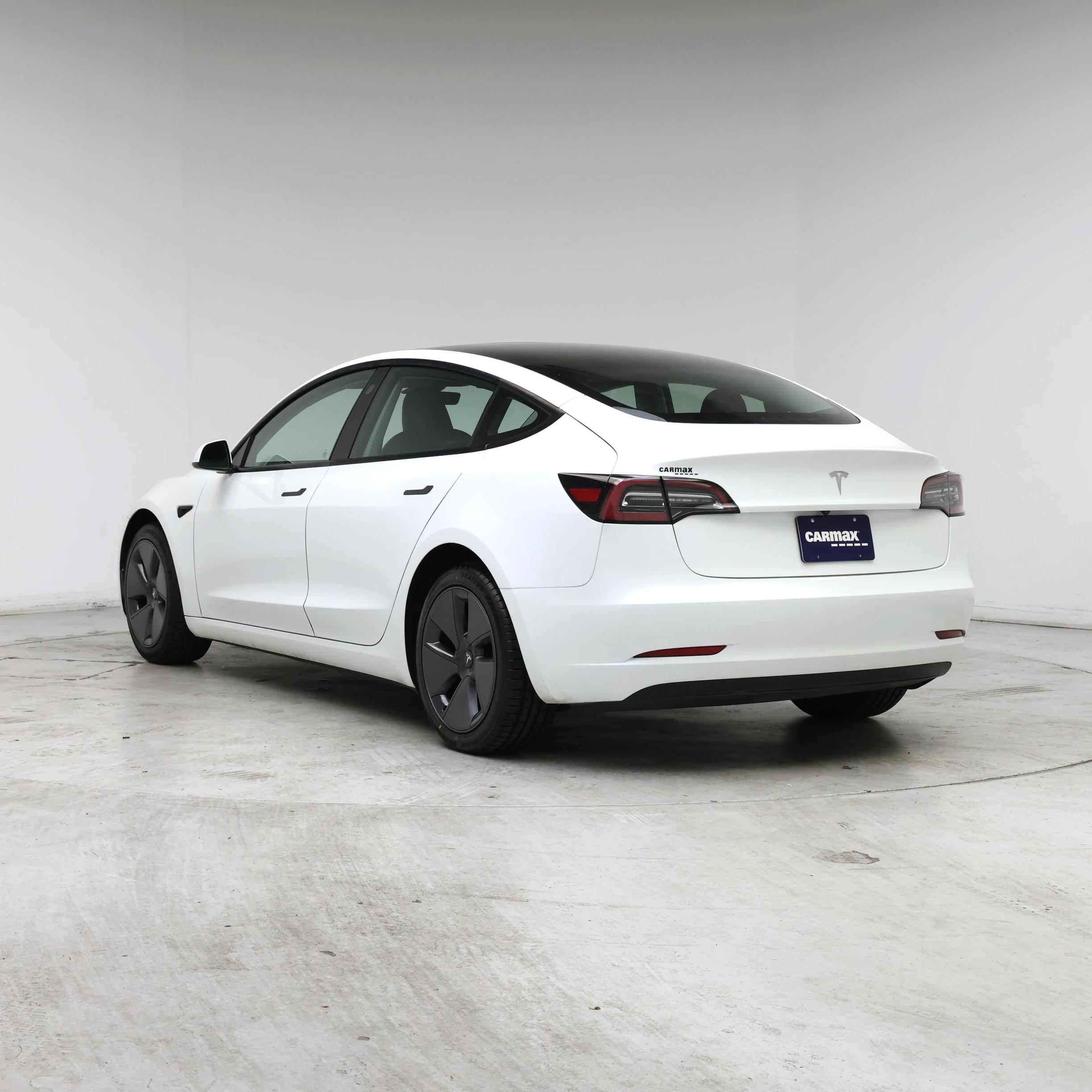 Thumbnail: 2023 Tesla Model 3 - 2
