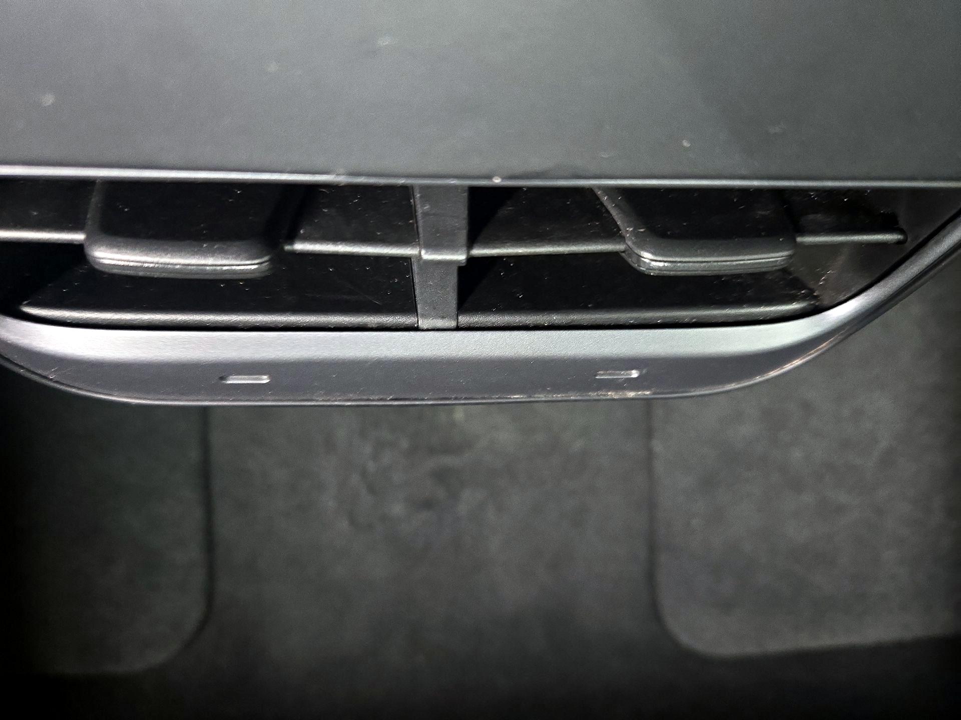 Thumbnail: 2023 Tesla Model 3 - 19