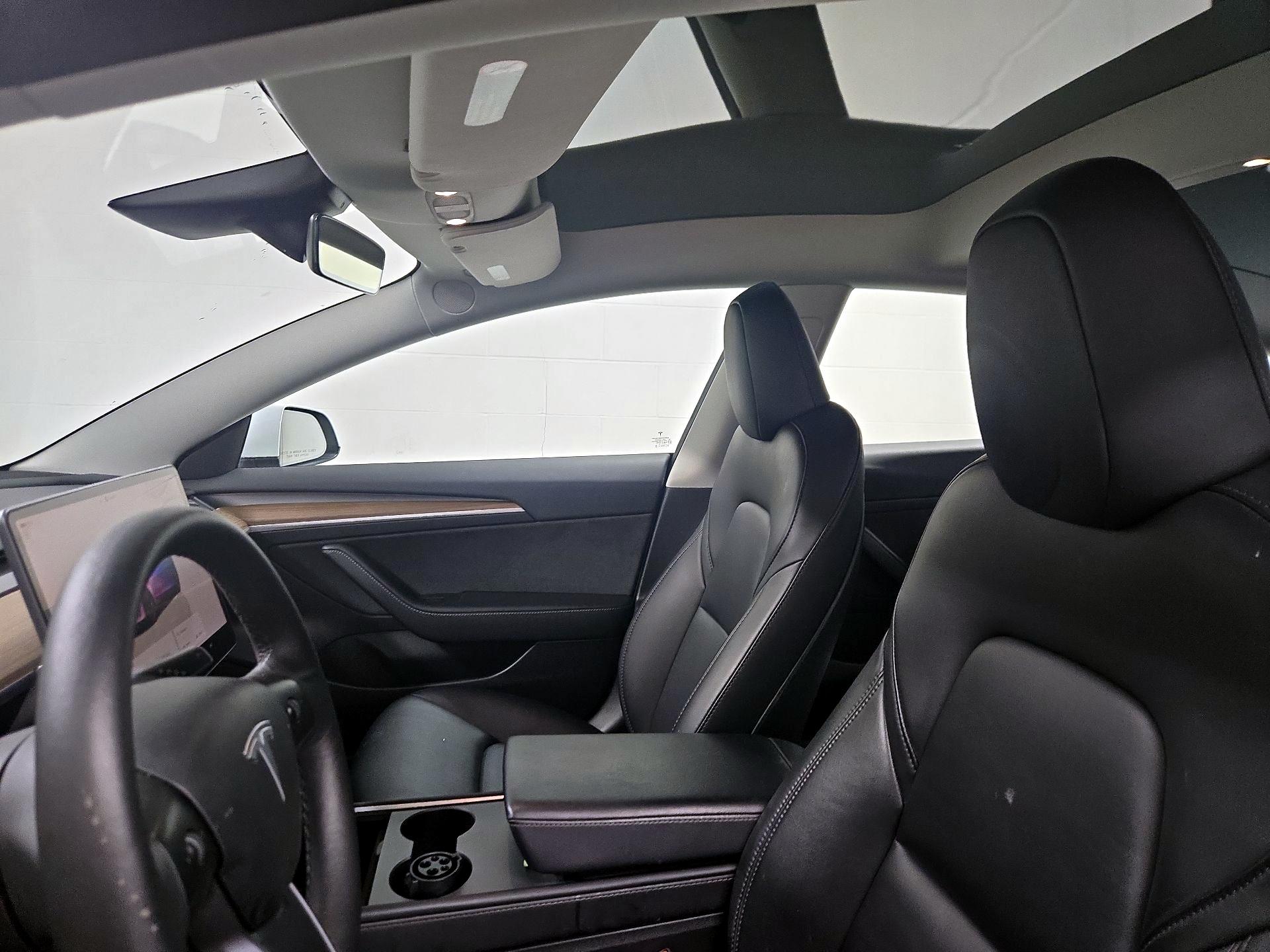 Thumbnail: 2023 Tesla Model 3 - 20