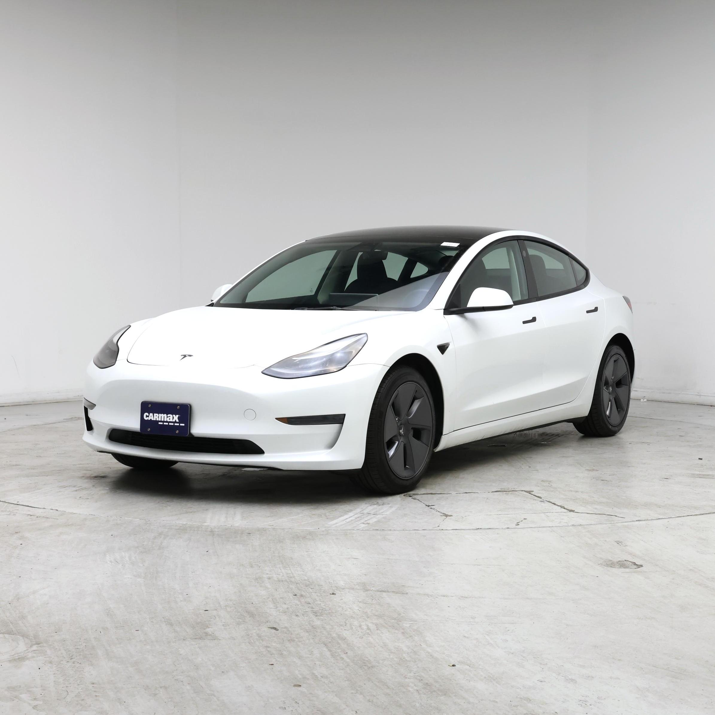 Thumbnail: 2023 Tesla Model 3 - 4