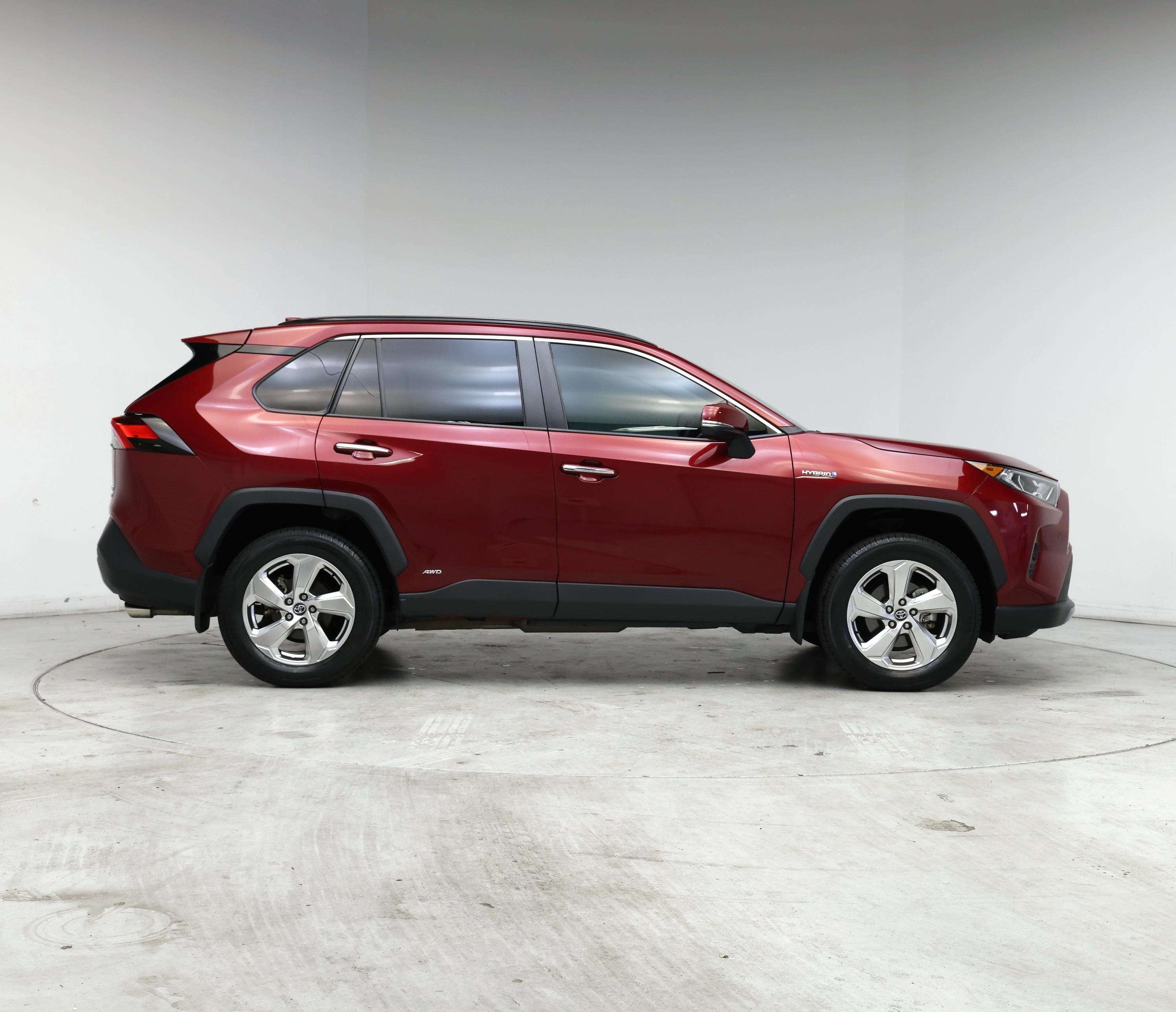 Thumbnail: 2020 Toyota RAV4 - 7