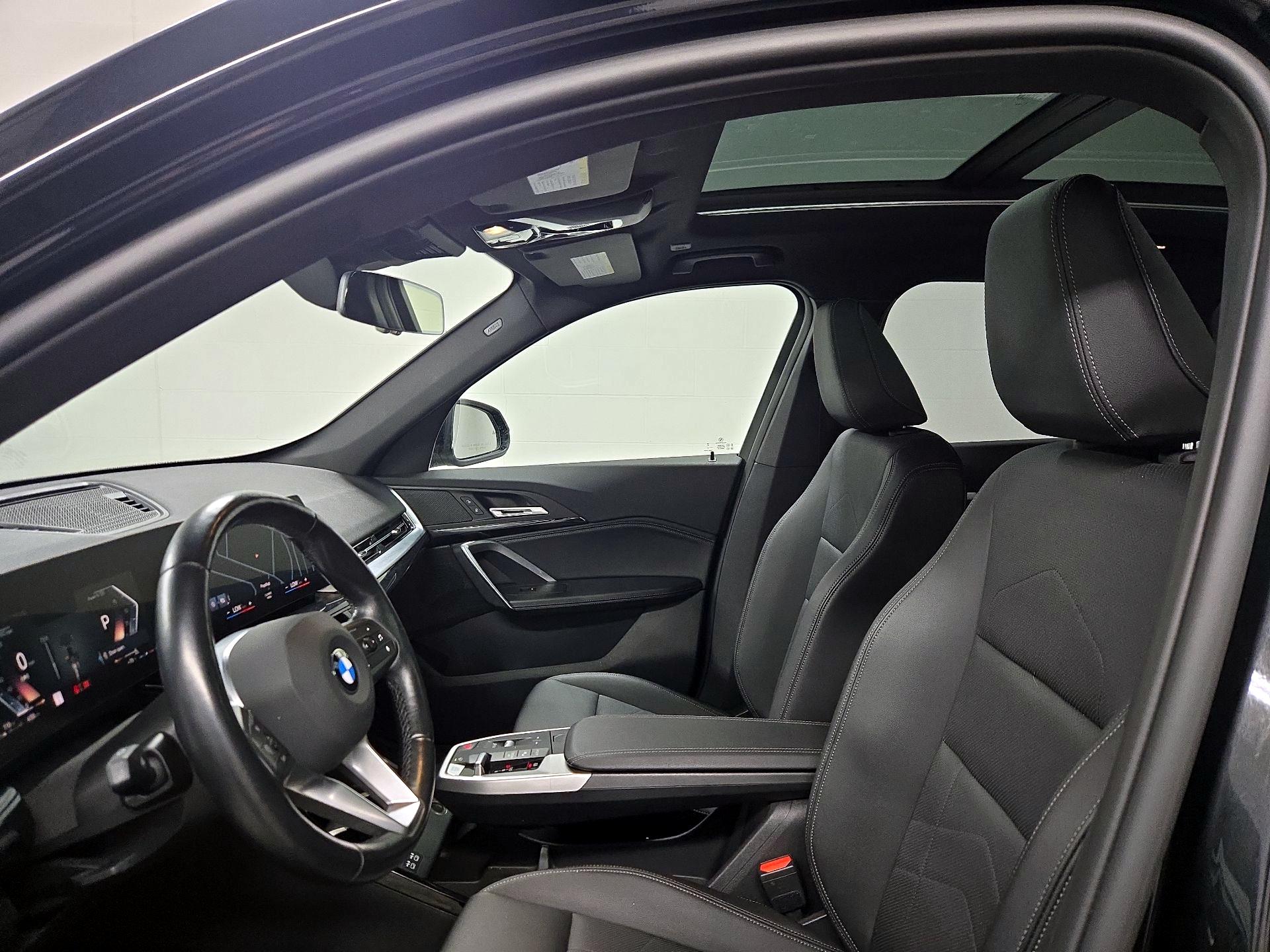 Thumbnail: 2023 BMW X1 - 20