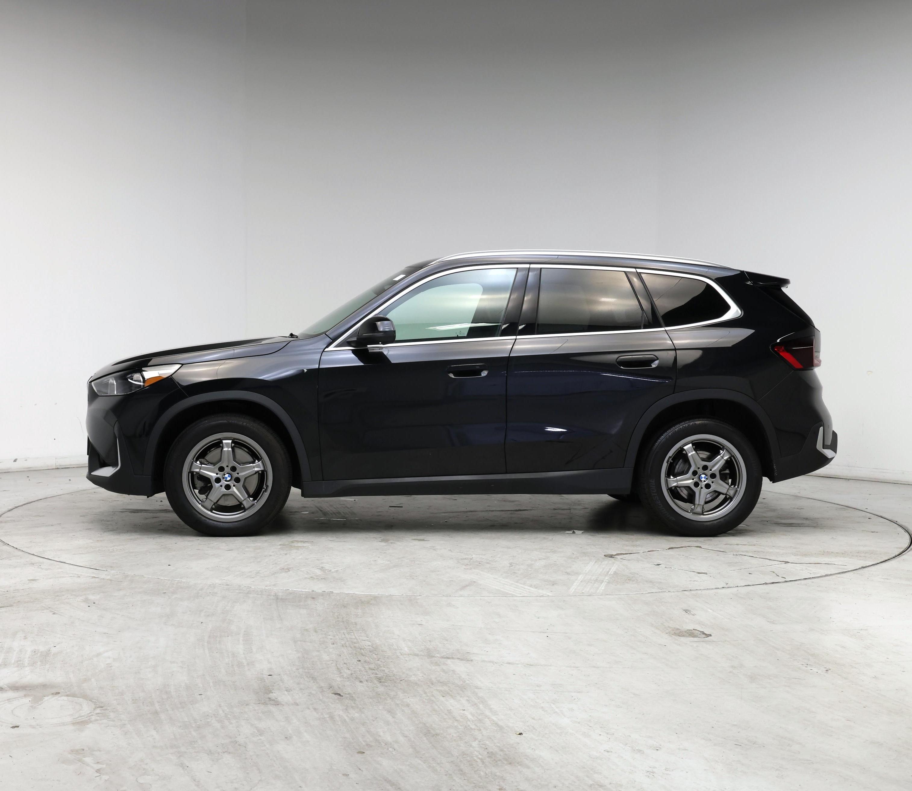 Thumbnail: 2023 BMW X1 - 3