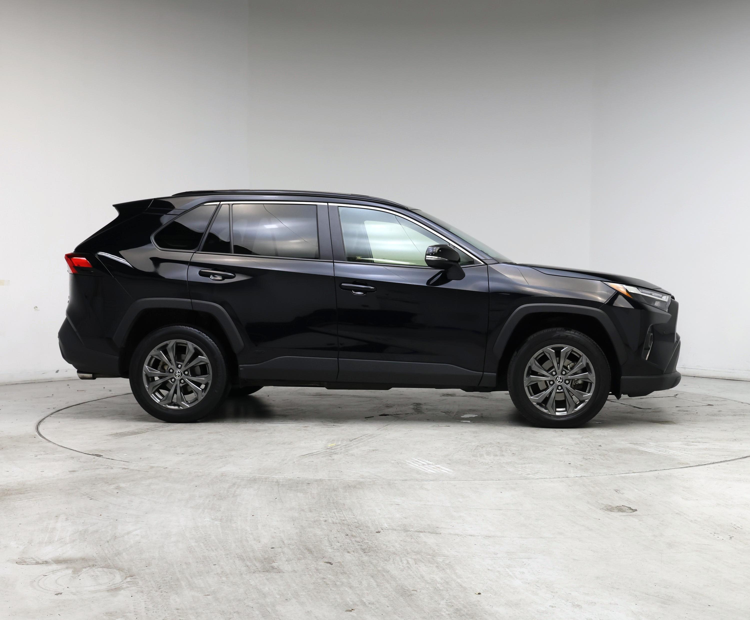 Thumbnail: 2024 Toyota RAV4 - 7