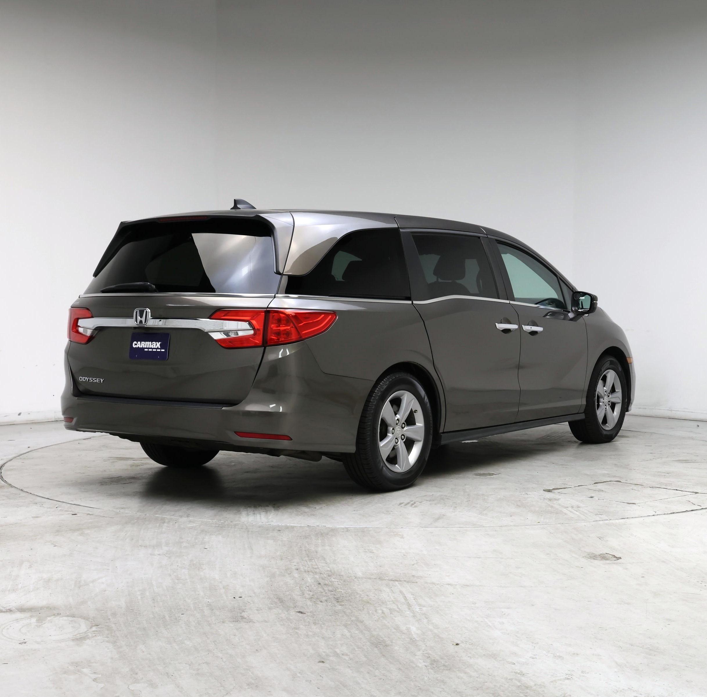Thumbnail: 2018 Honda Odyssey - 8