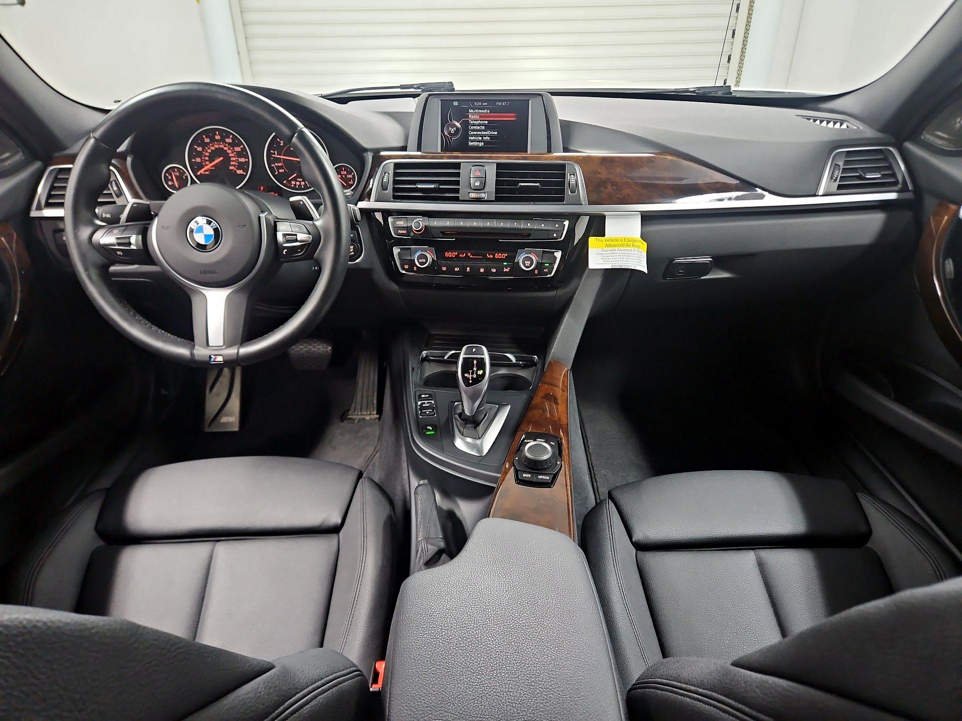 Thumbnail: 2017 BMW 3 Series - 9