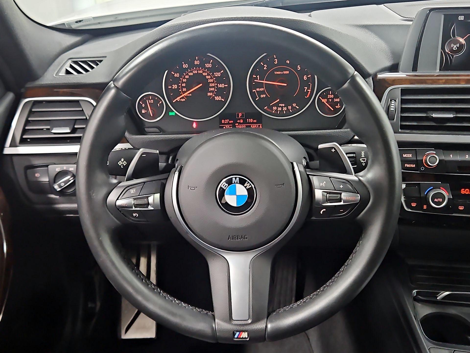 Thumbnail: 2017 BMW 3 Series - 10