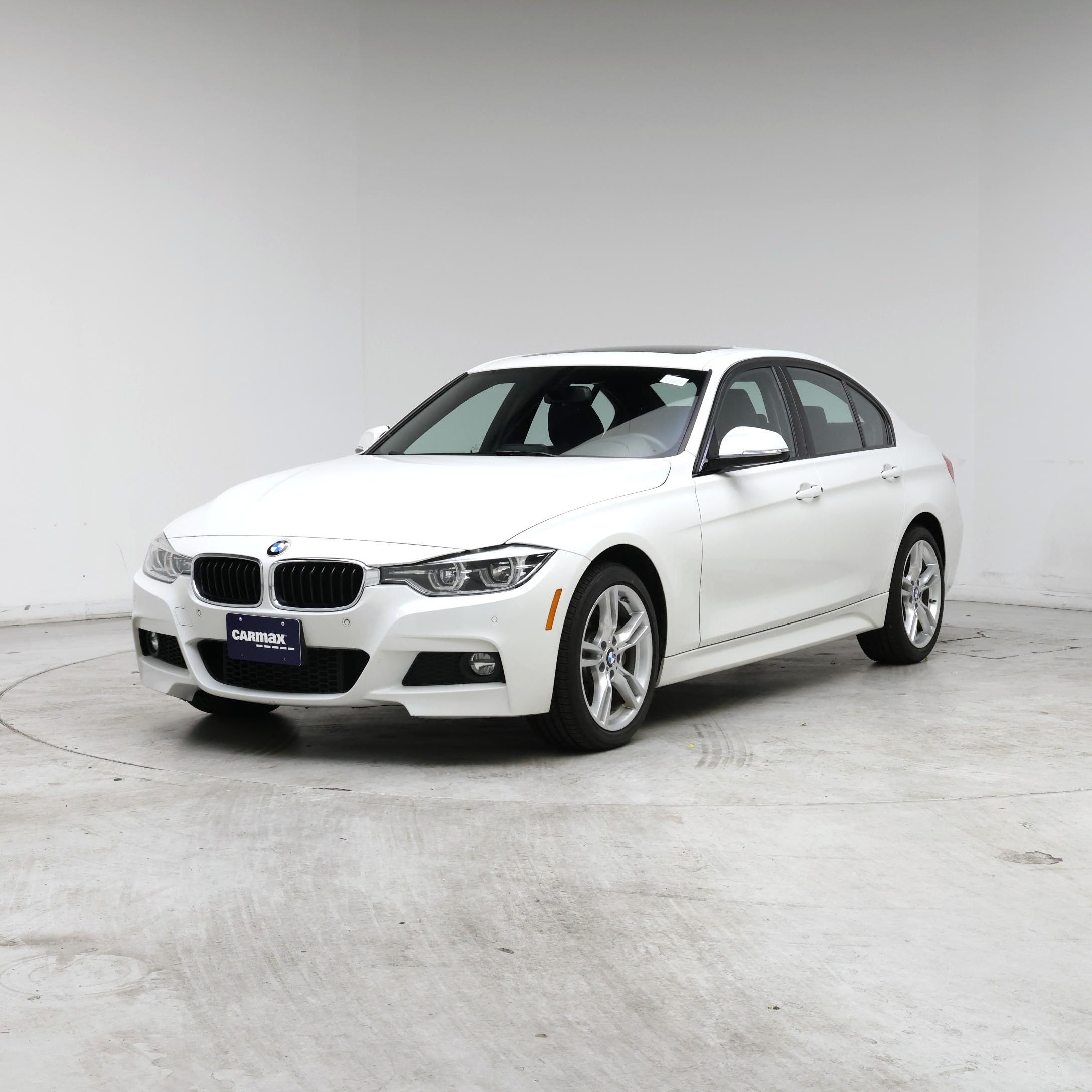 Thumbnail: 2017 BMW 3 Series - 4