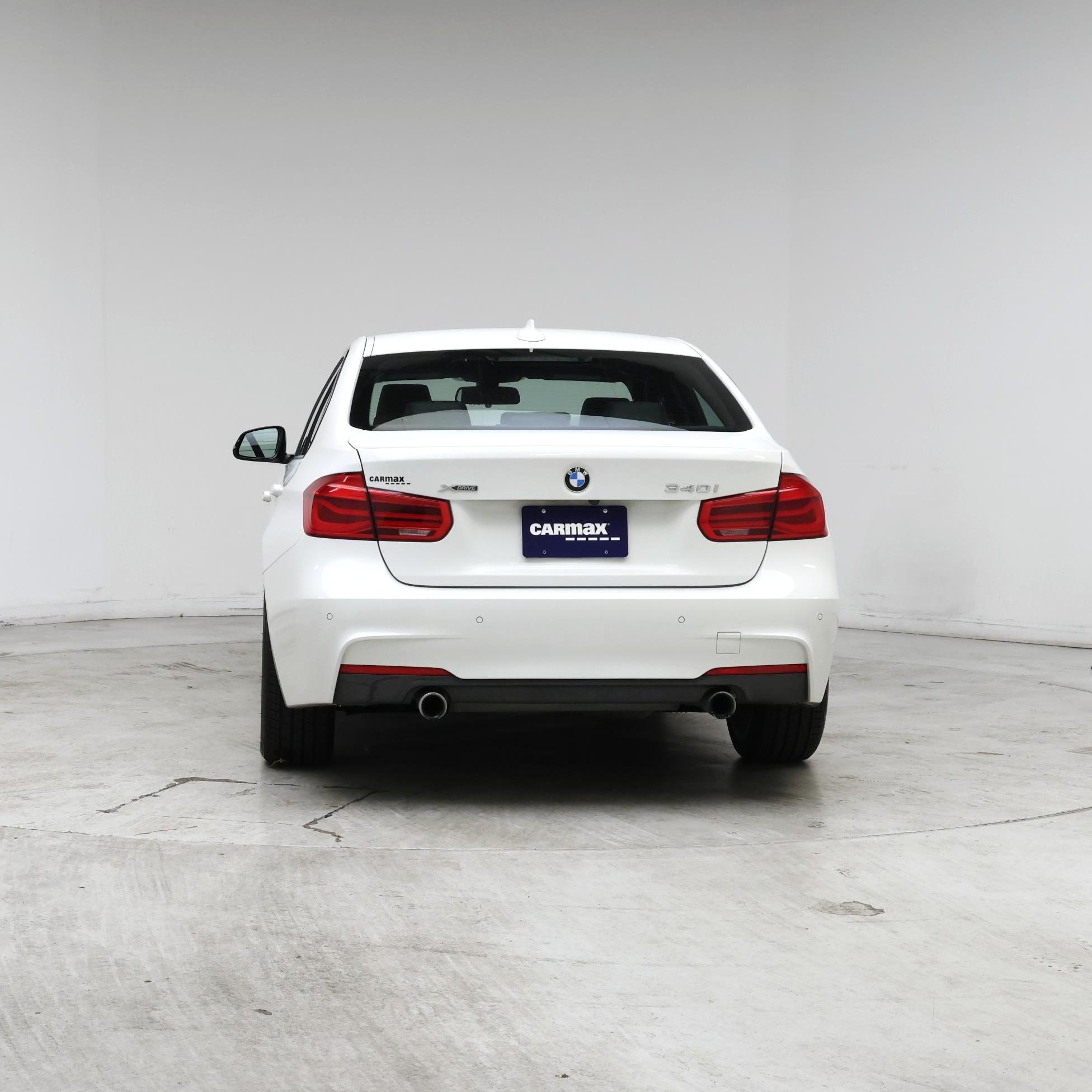 Thumbnail: 2017 BMW 3 Series - 6