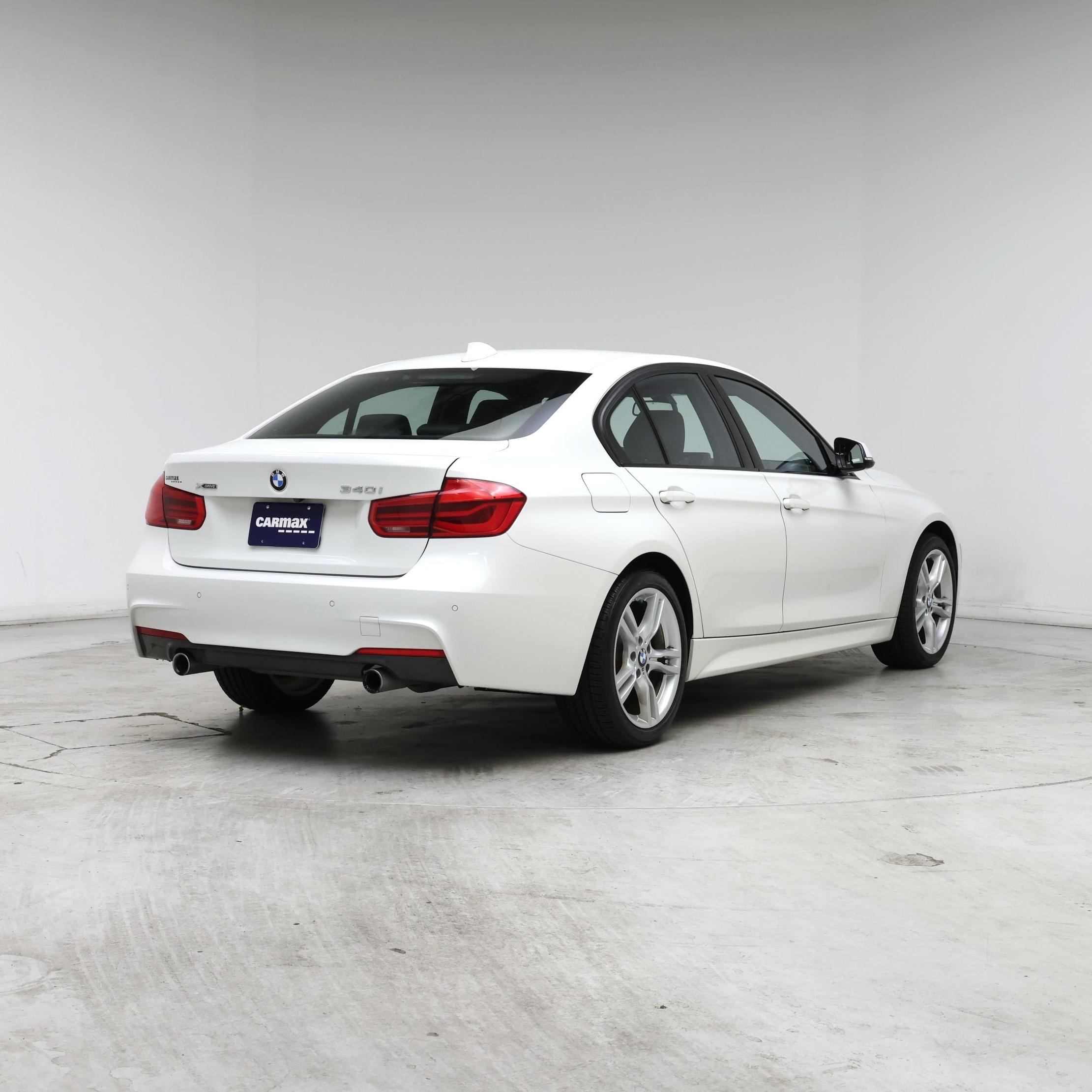 Thumbnail: 2017 BMW 3 Series - 8