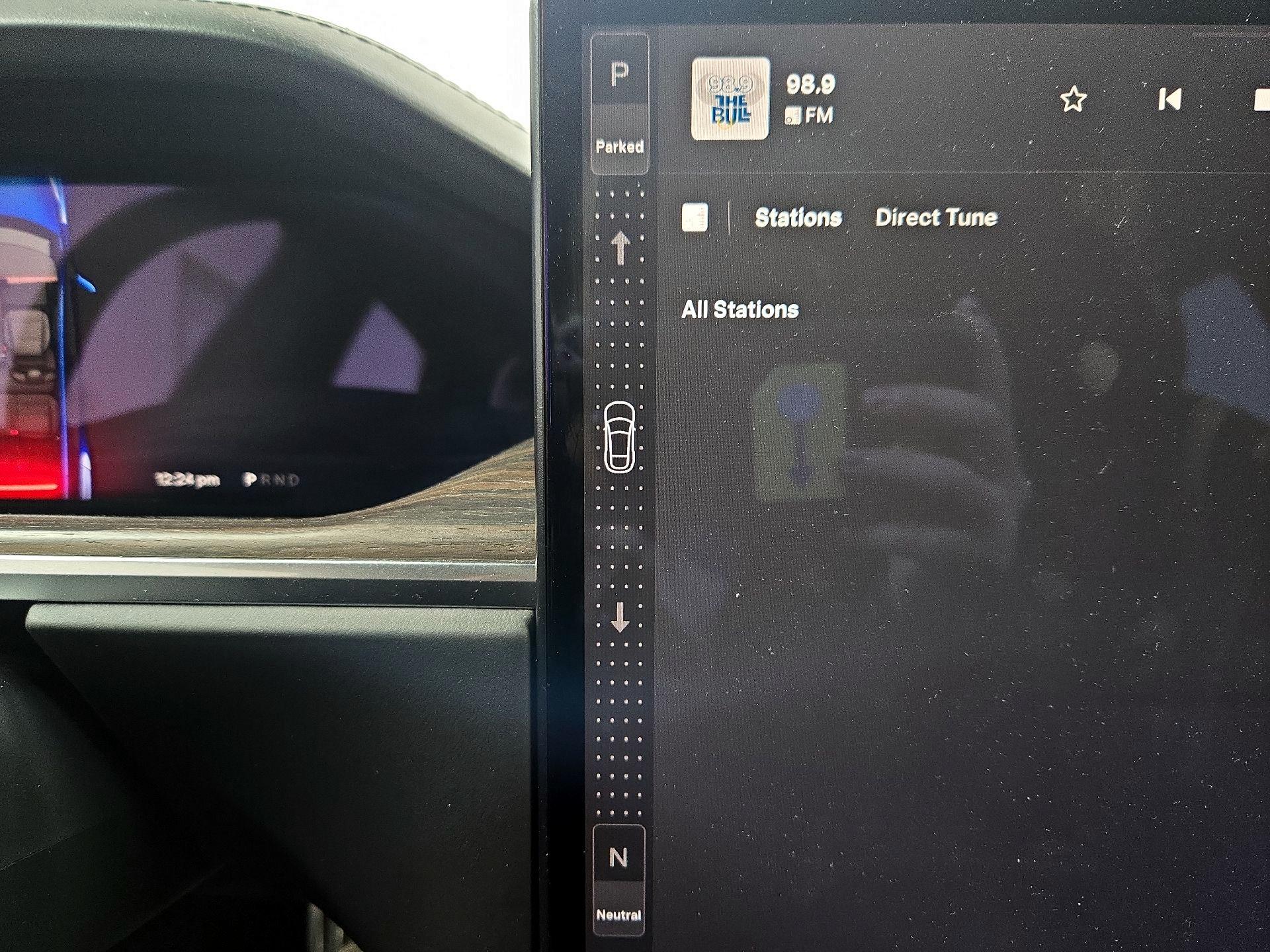 Thumbnail: 2022 Tesla Model S - 17