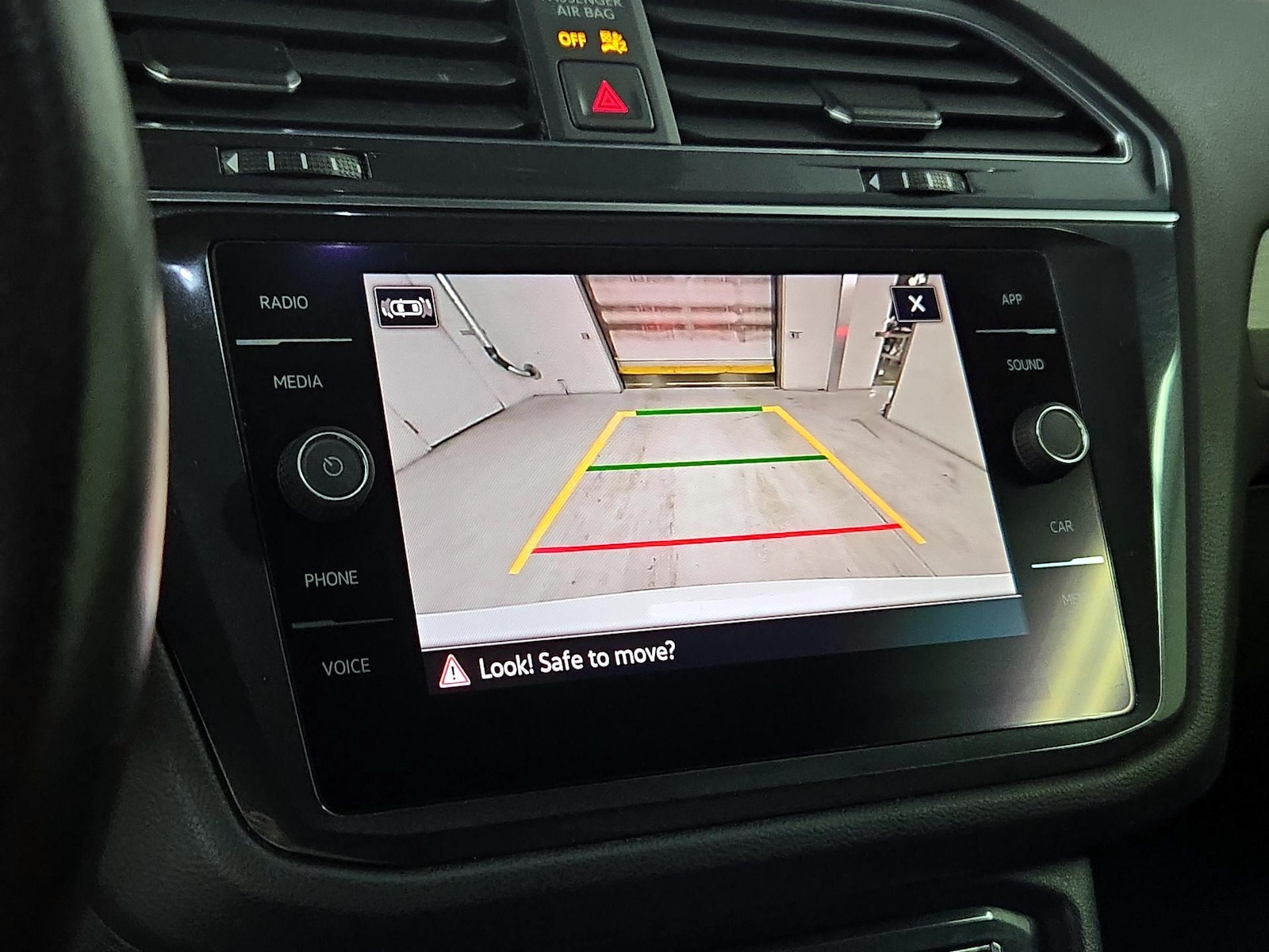2021 Volkswagen Tiguan SE R-LINE BLACK - Photo 15