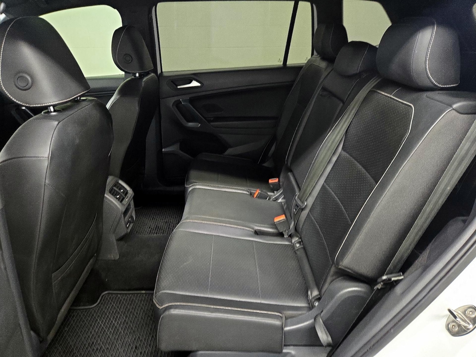 2021 Volkswagen Tiguan SE R-LINE BLACK - Photo 21