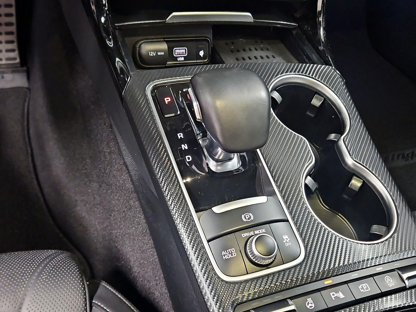 2022 Kia Stinger GT2 - Photo 19