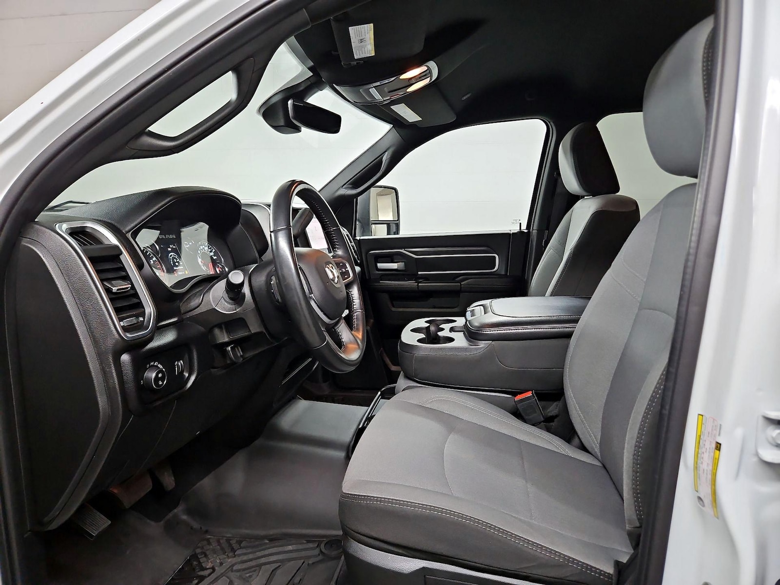 Power Seat(s) & Side Airbags