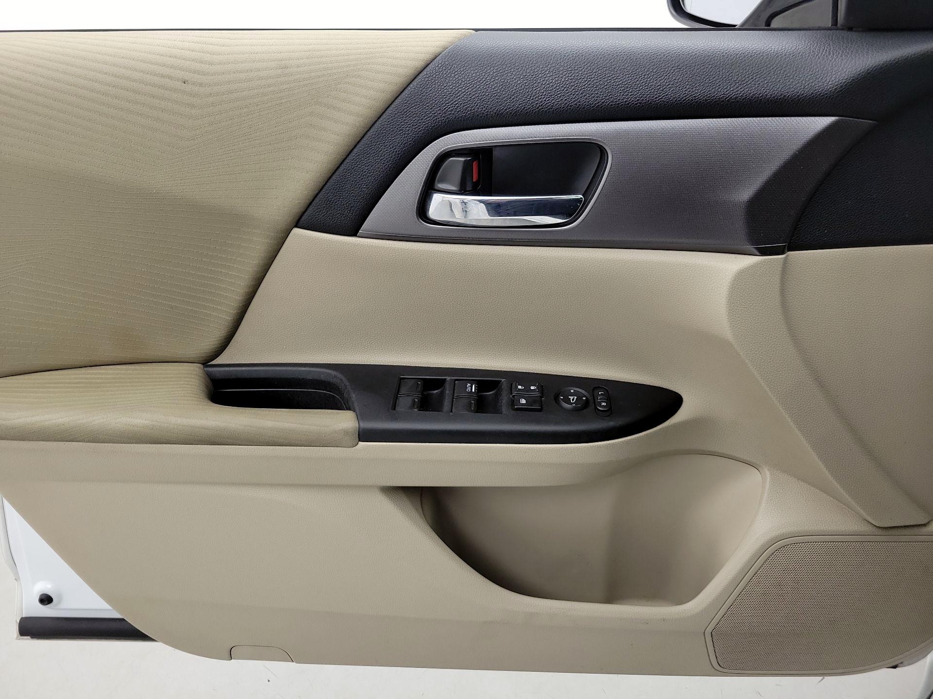 Thumbnail: 2014 Honda Accord - 12