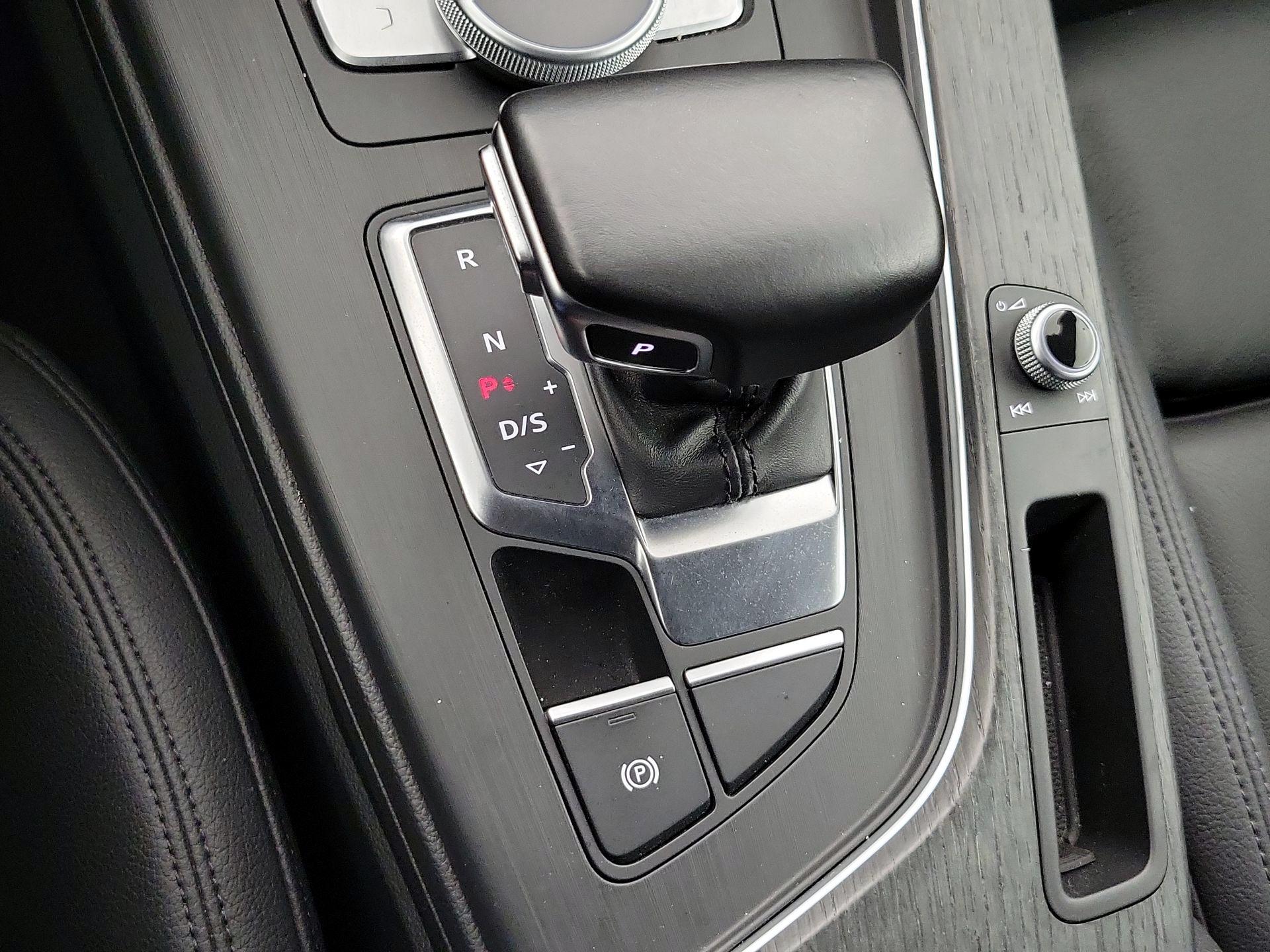 Thumbnail: 2017 Audi A4 - 18