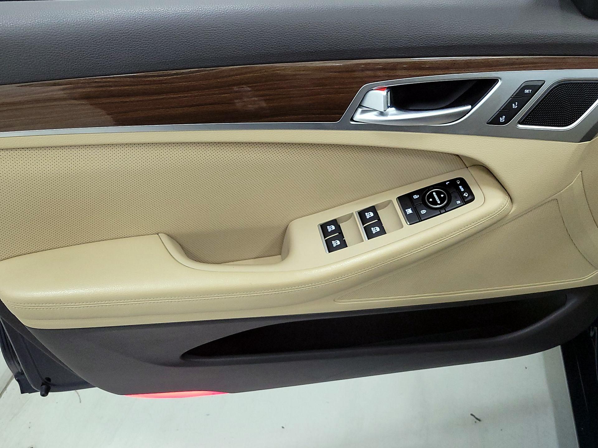 Thumbnail: 2020 Genesis G80 - 12