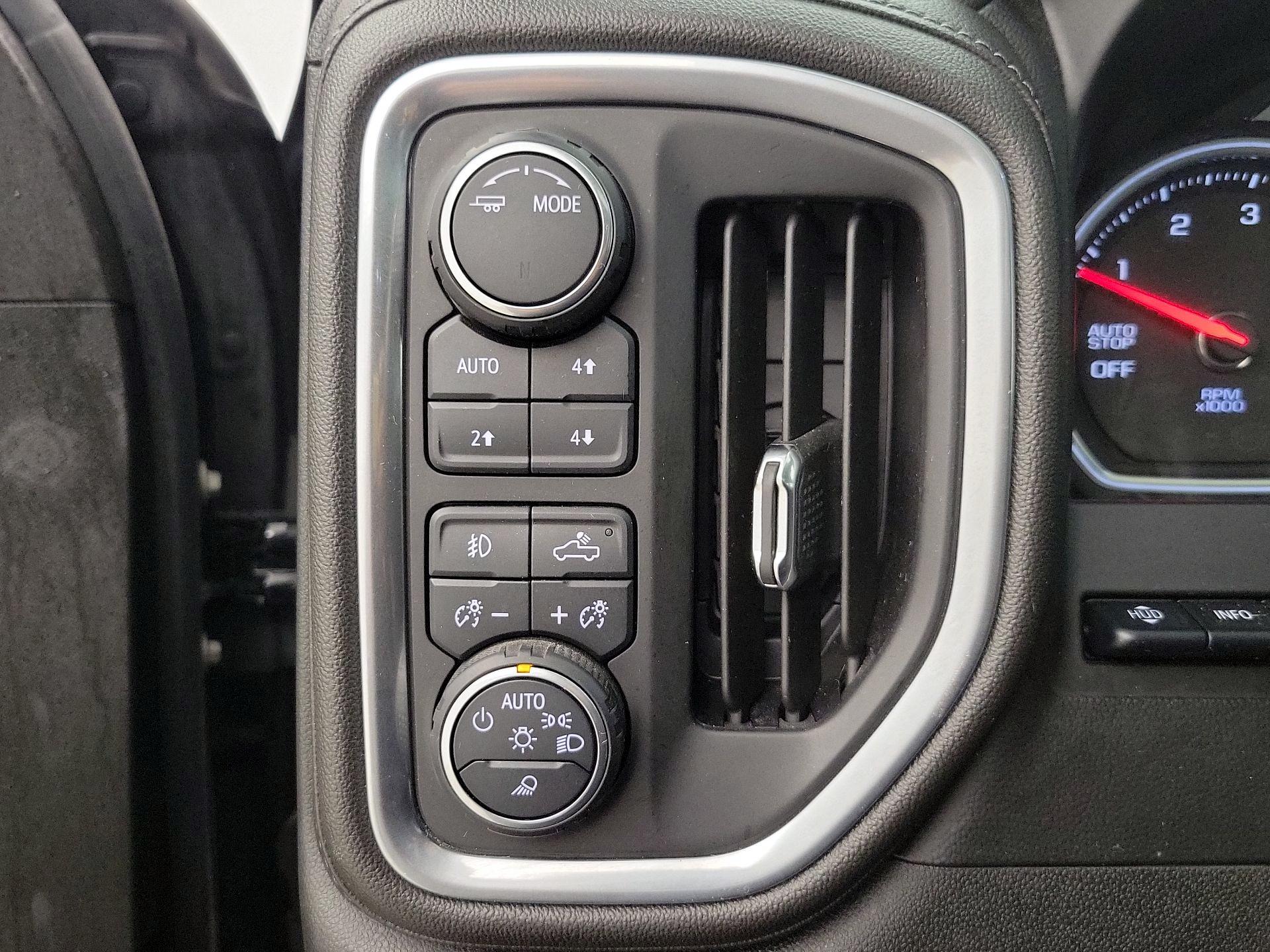 Thumbnail: 2020 Chevrolet Silverado 1500 - 13