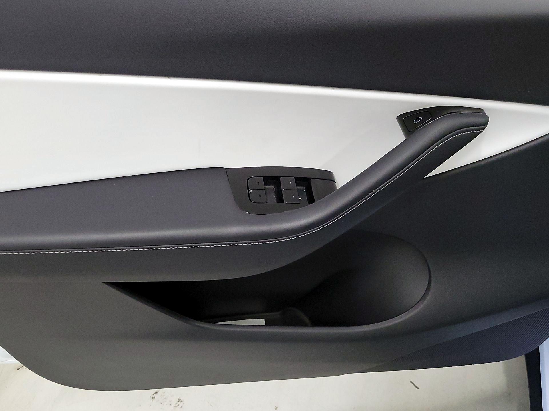 Thumbnail: 2021 Tesla Model Y - 12