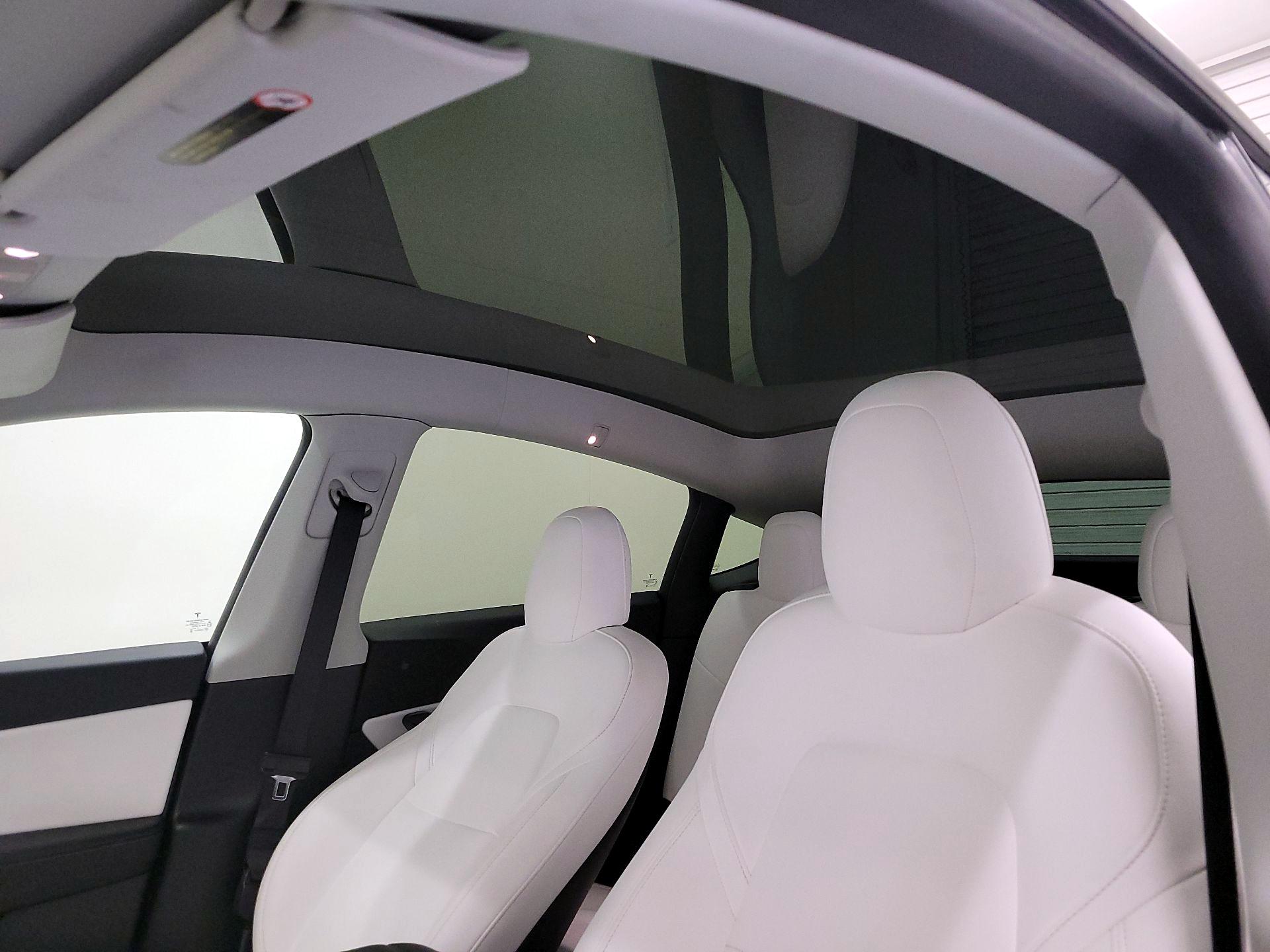 Thumbnail: 2021 Tesla Model Y - 18