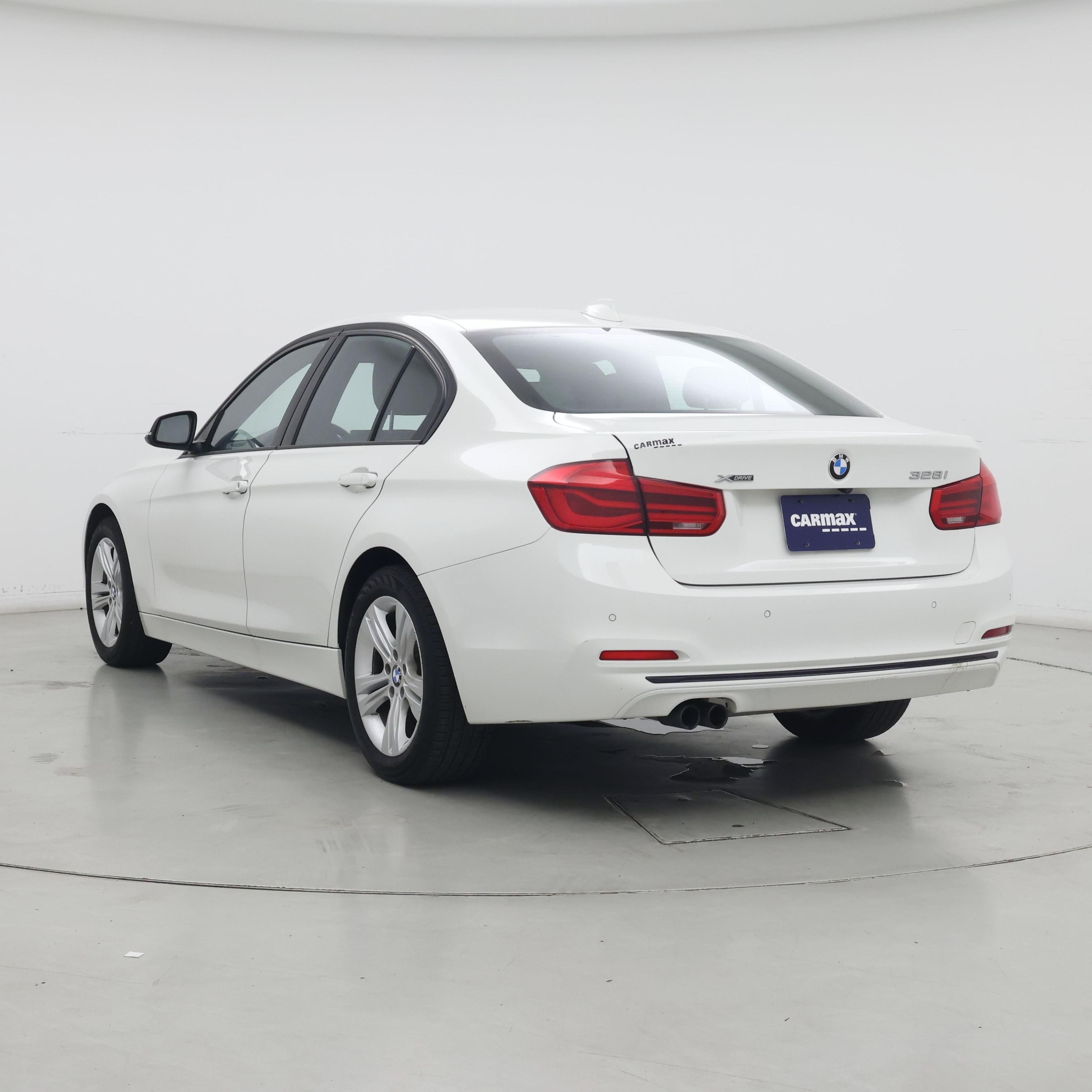 Thumbnail: 2016 BMW 3 Series - 2