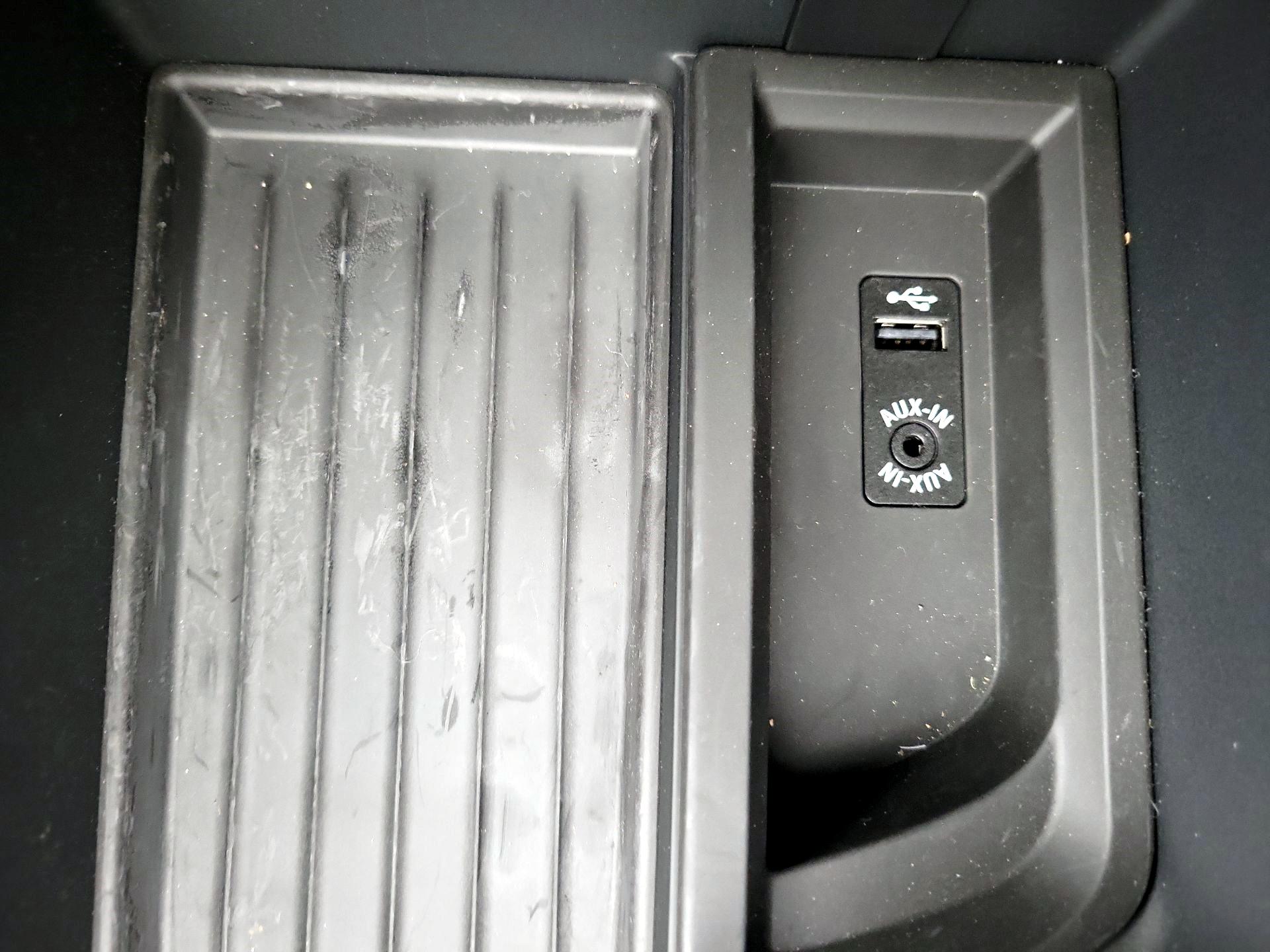 Thumbnail: 2016 BMW 3 Series - 19