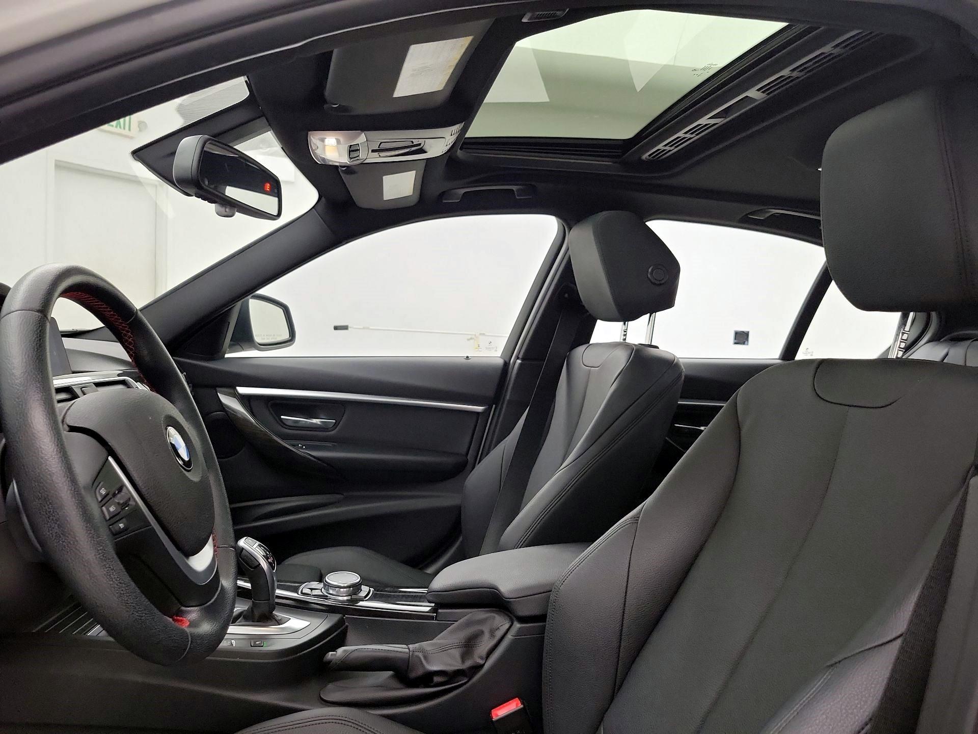 Thumbnail: 2016 BMW 3 Series - 20