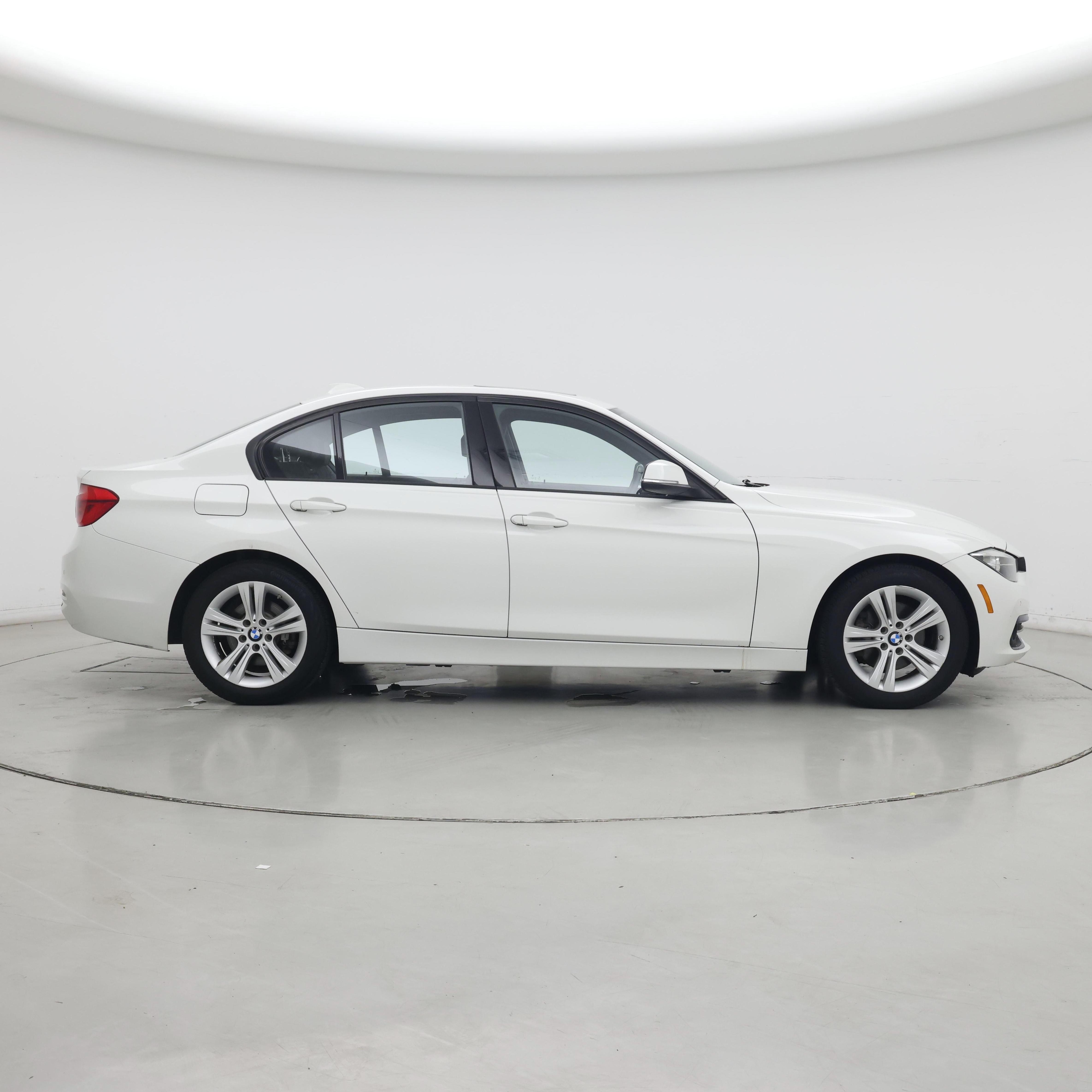Thumbnail: 2016 BMW 3 Series - 7