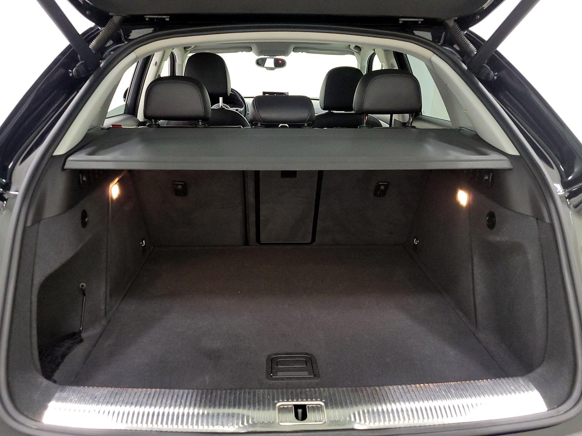 Thumbnail: 2015 Audi Q3 - 19