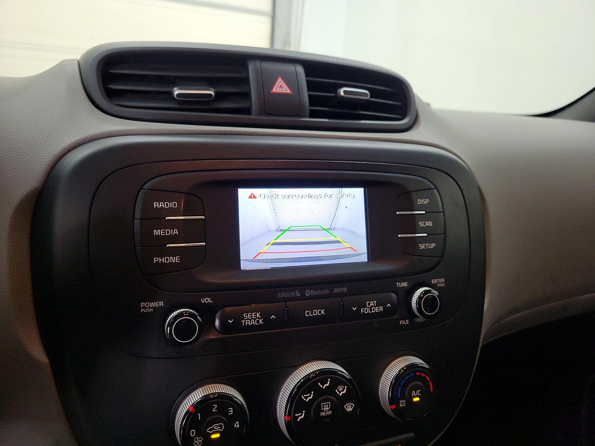 Thumbnail: 2016 Kia Soul - 14