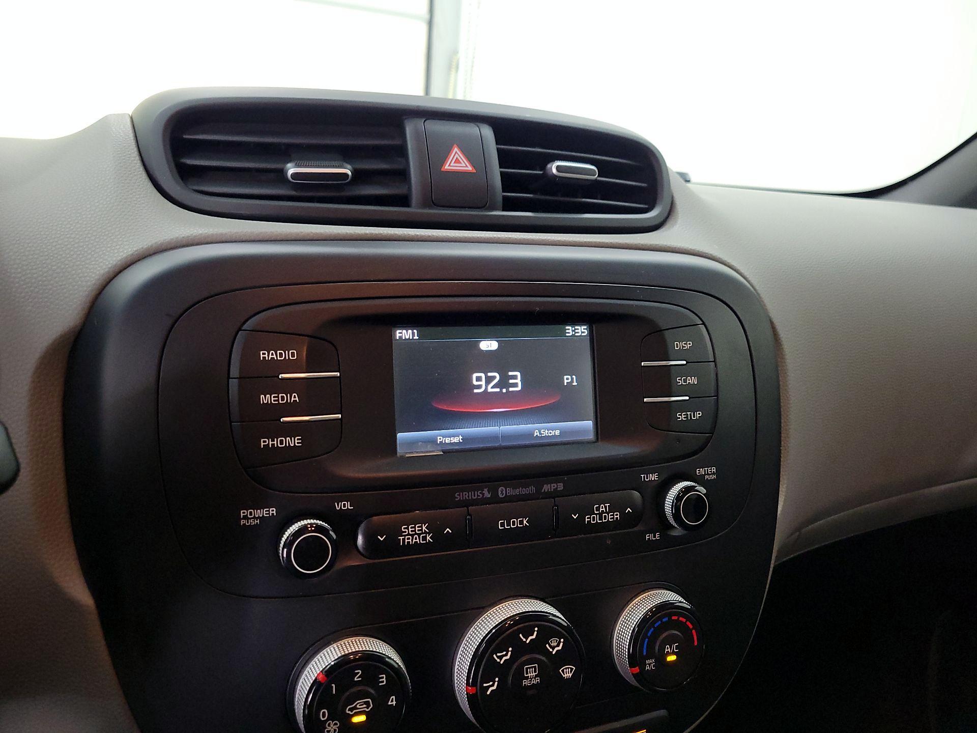 Thumbnail: 2016 Kia Soul - 15