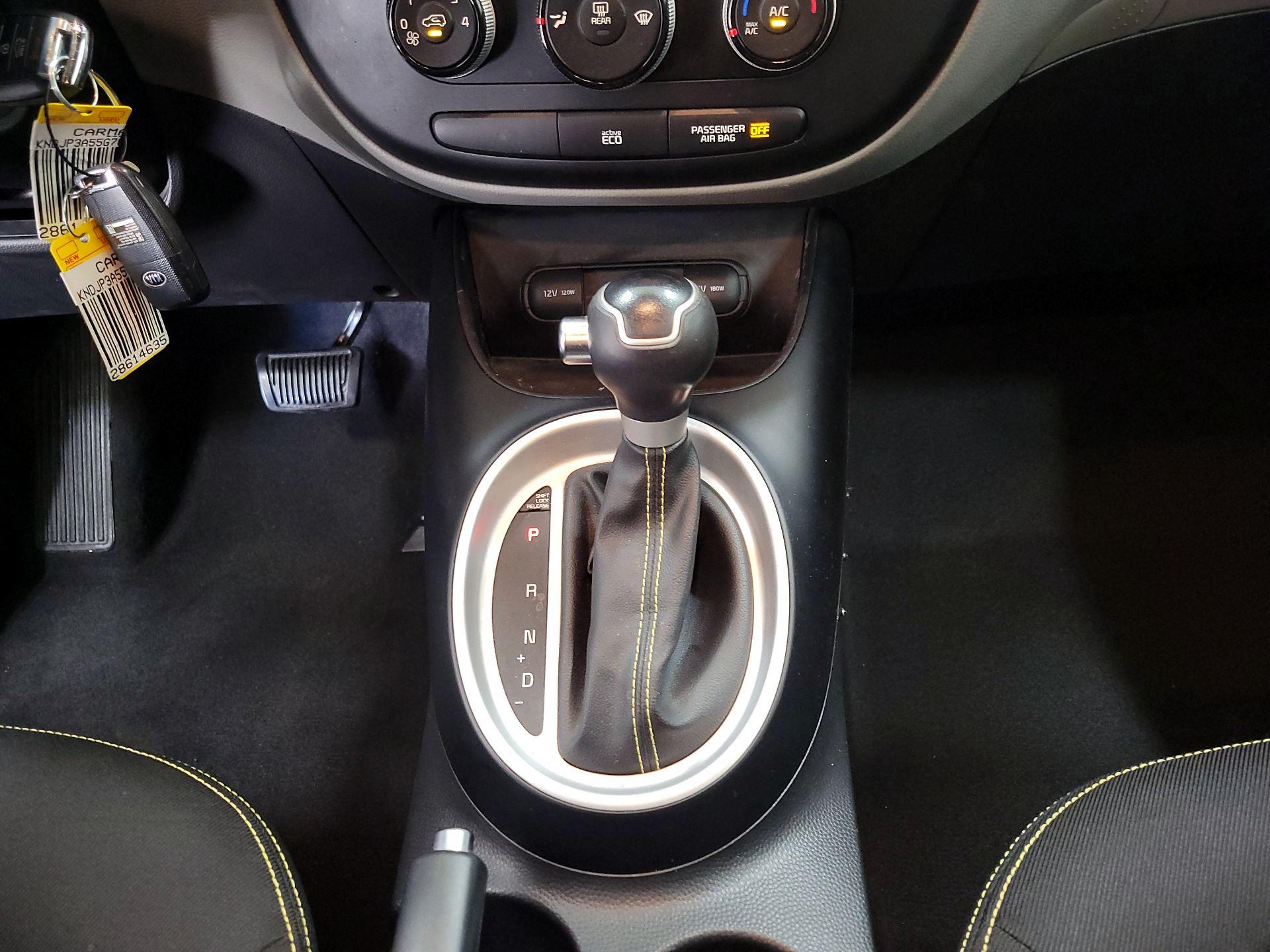 Thumbnail: 2016 Kia Soul - 17