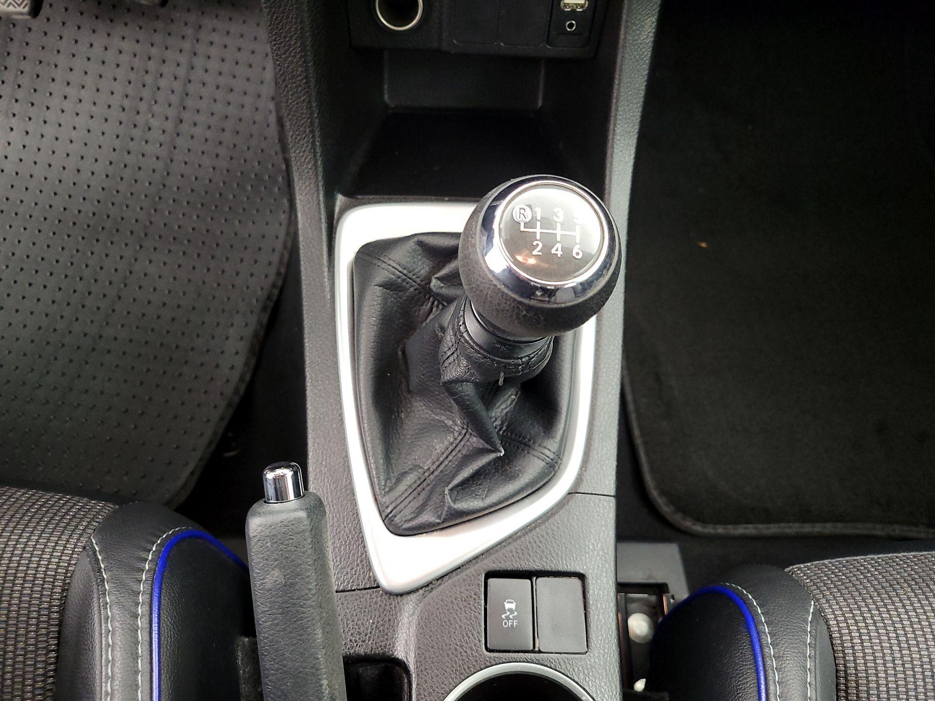 Thumbnail: 2017 Toyota Corolla - 15