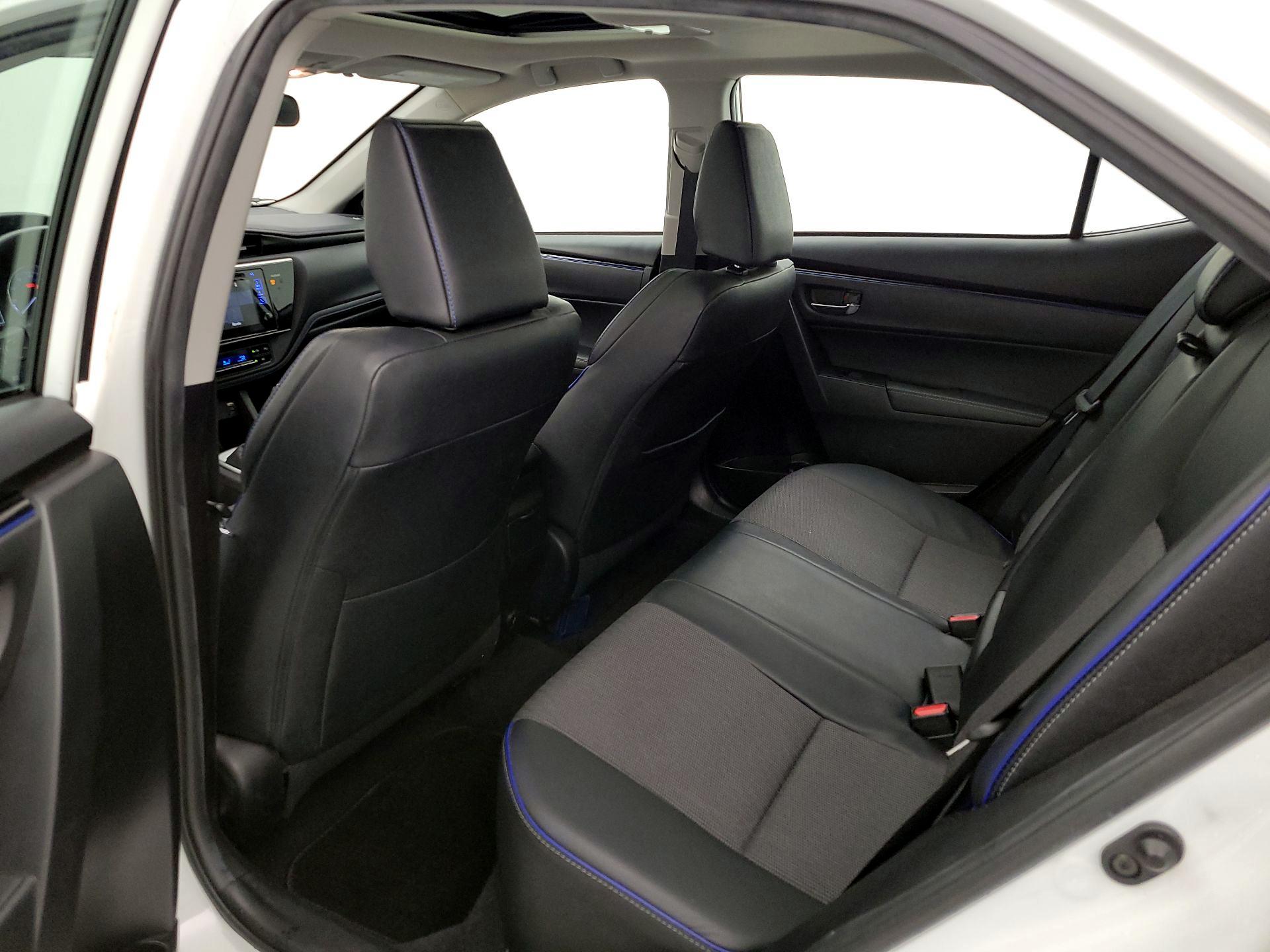 Thumbnail: 2017 Toyota Corolla - 18