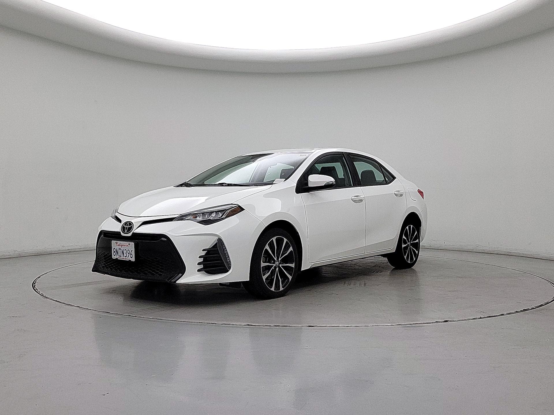 Thumbnail: 2017 Toyota Corolla - 3