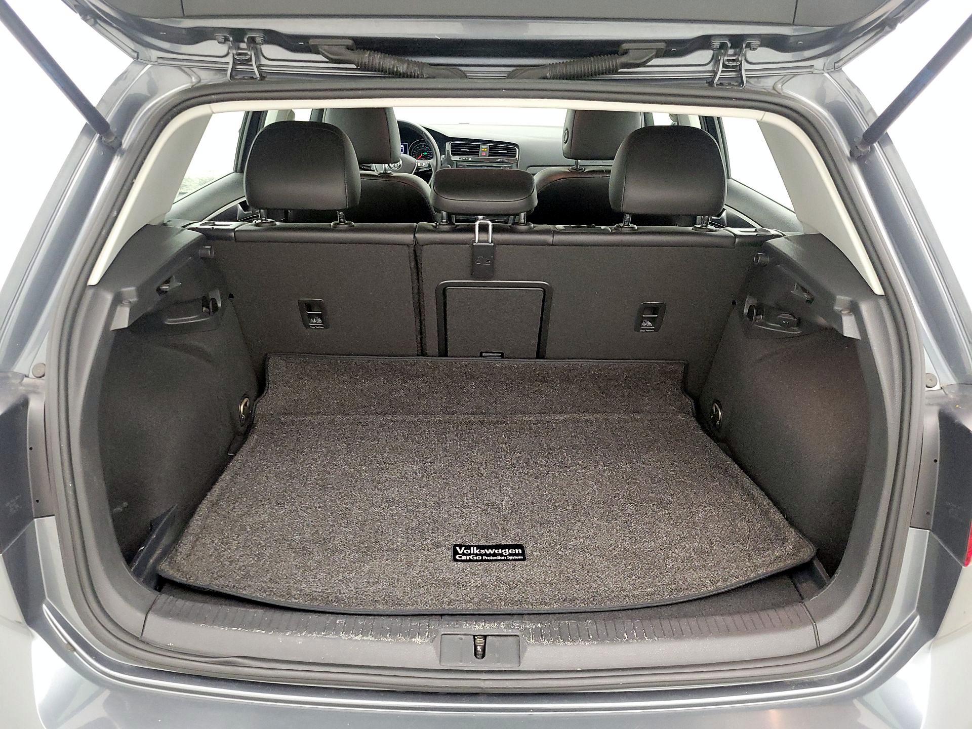 Thumbnail: 2020 Volkswagen Golf - 19