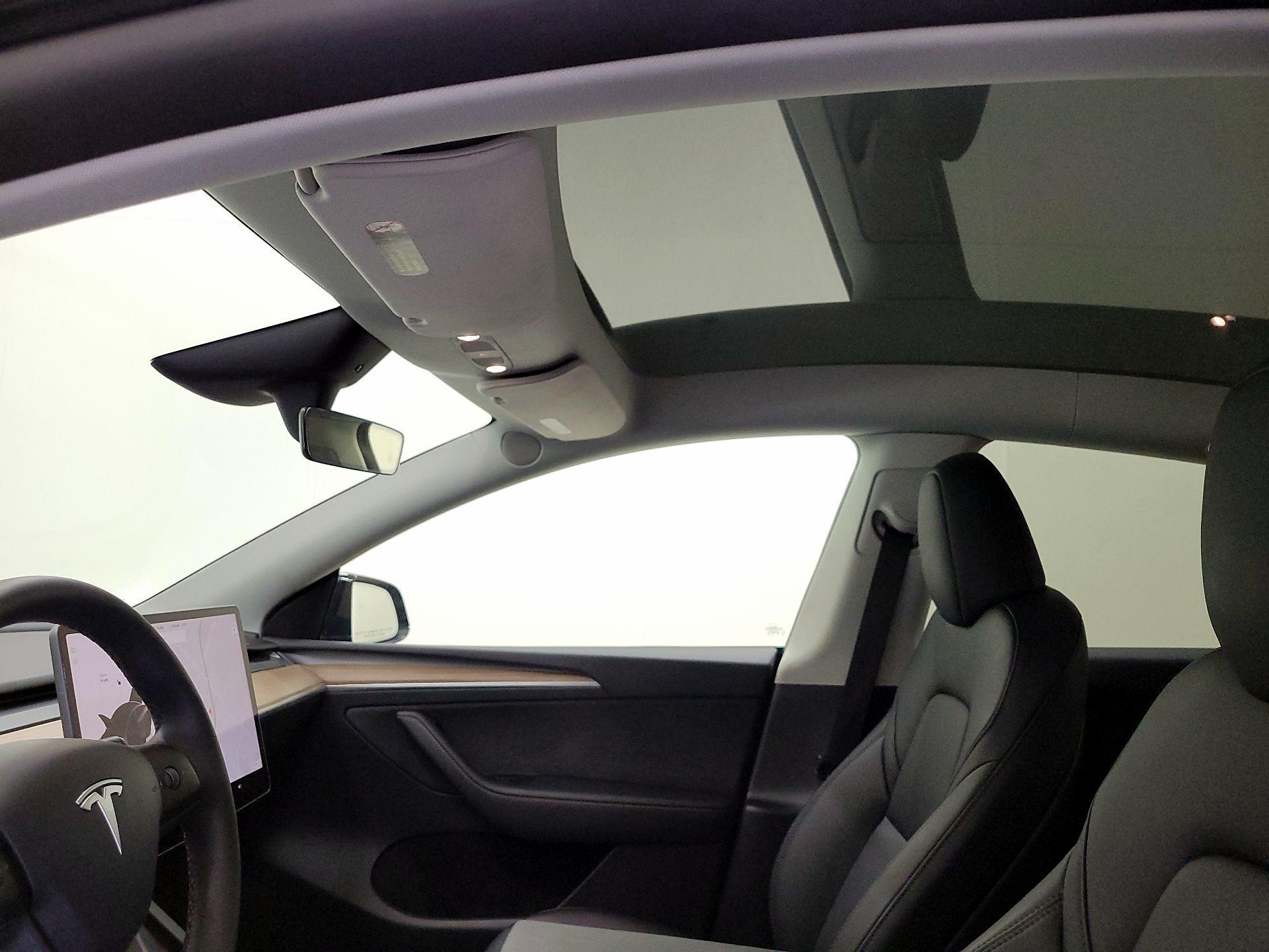 Thumbnail: 2025 Tesla Model Y - 18