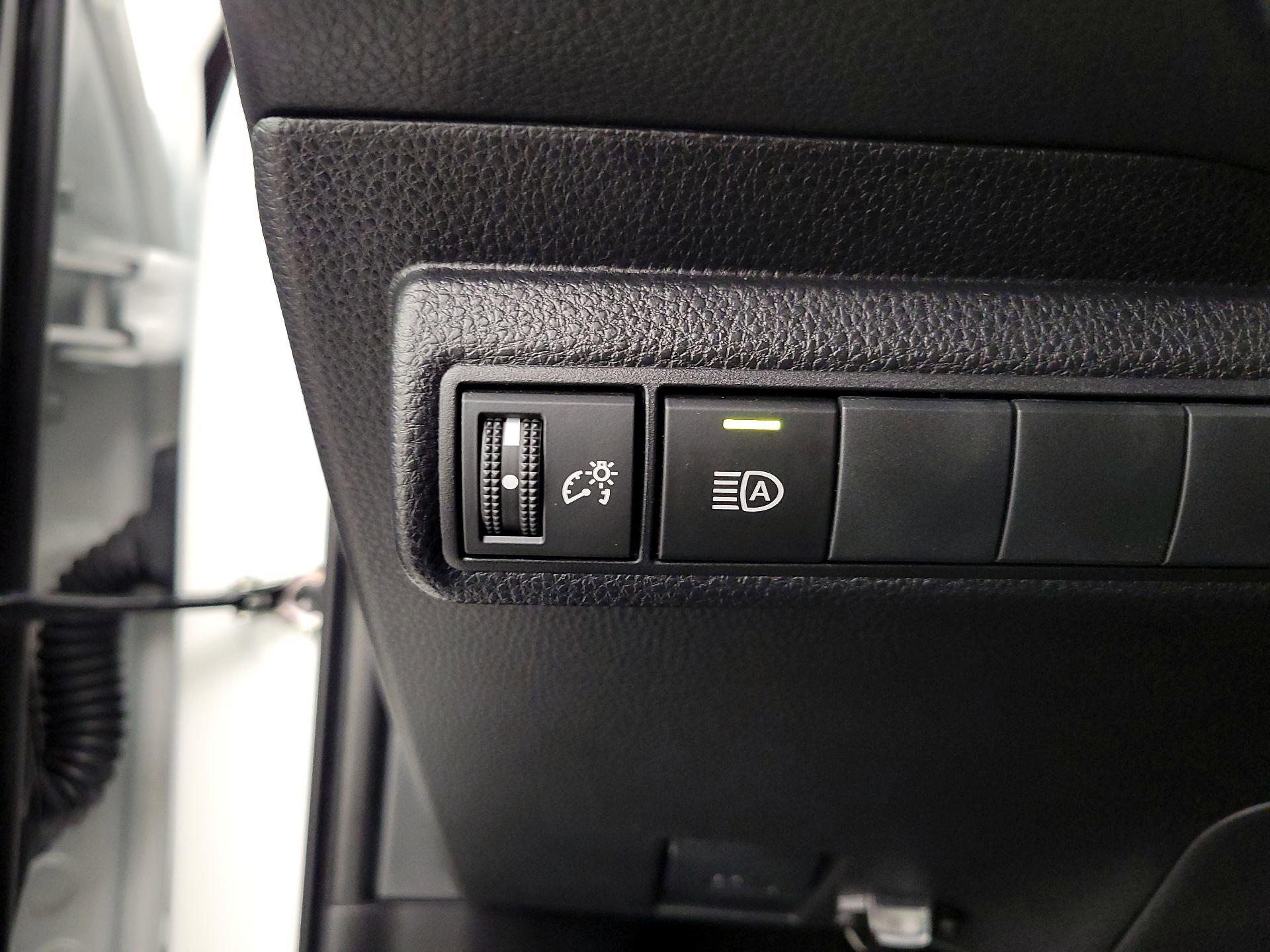 Thumbnail: 2023 Toyota Corolla - 13