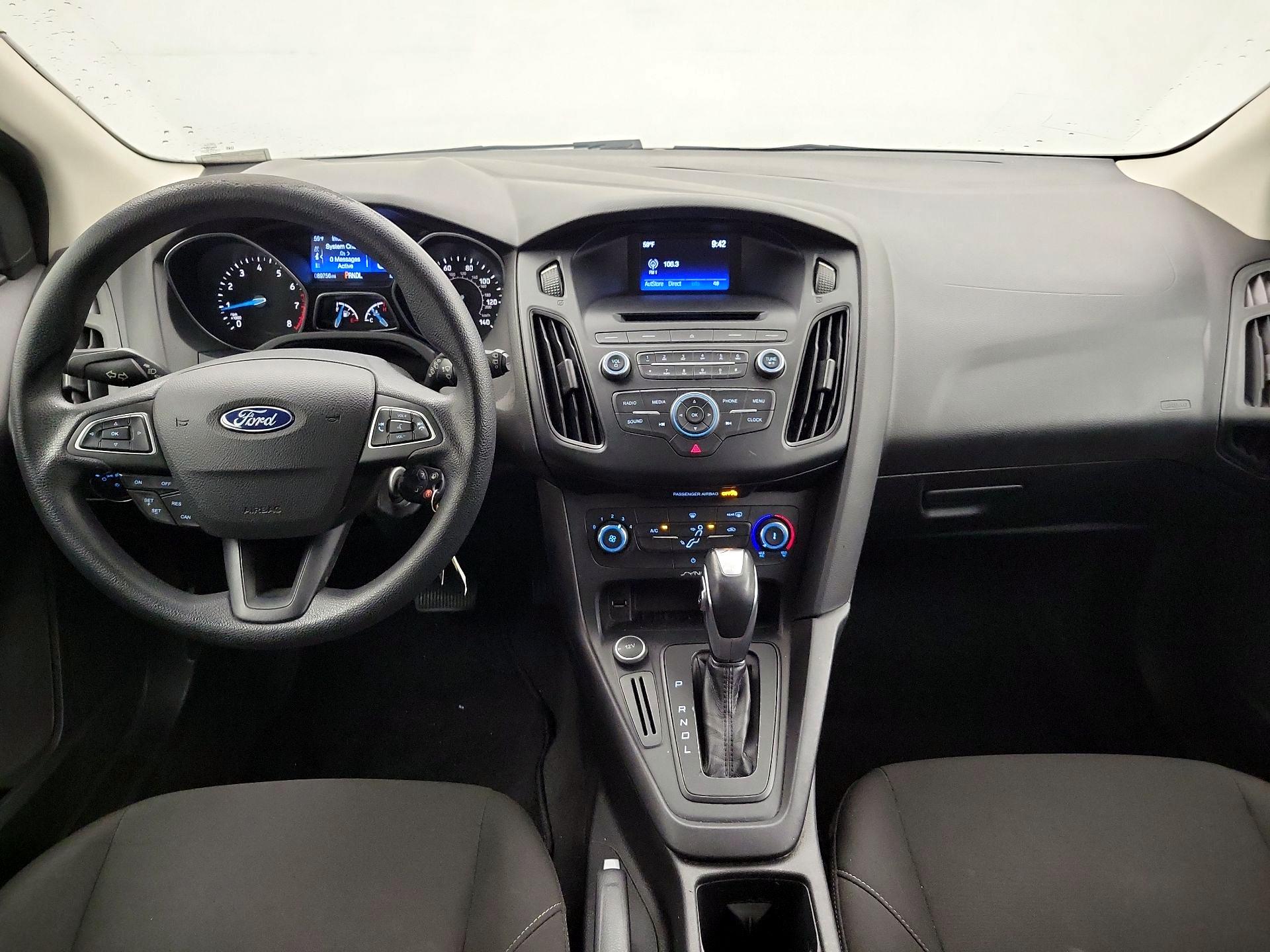 Thumbnail: 2015 Ford Focus - 9
