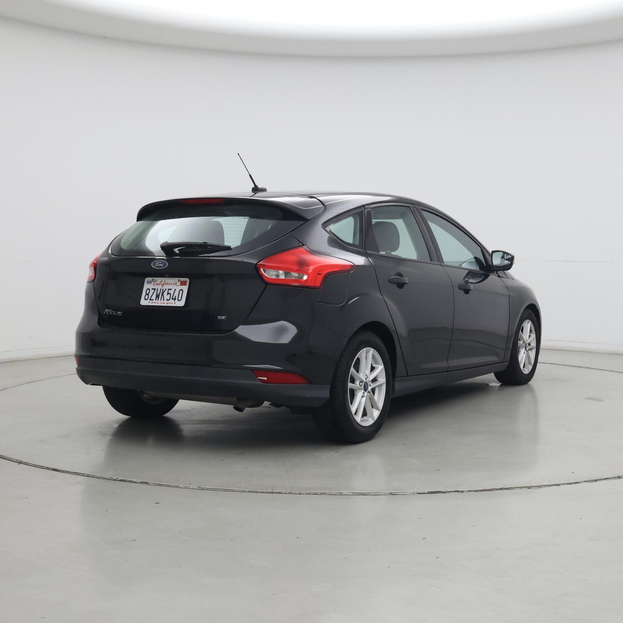 Thumbnail: 2015 Ford Focus - 8