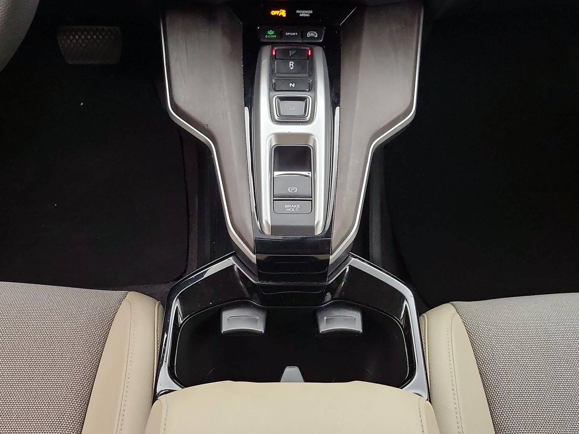 Thumbnail: 2018 Honda Clarity - 17