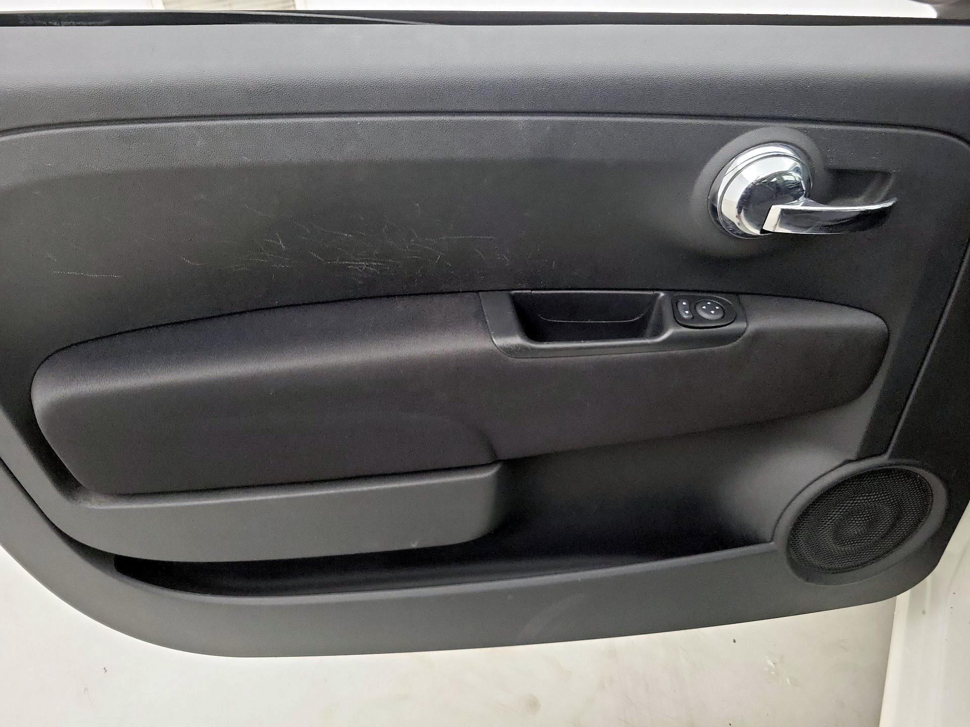 Thumbnail: 2015 Fiat 500 - 12