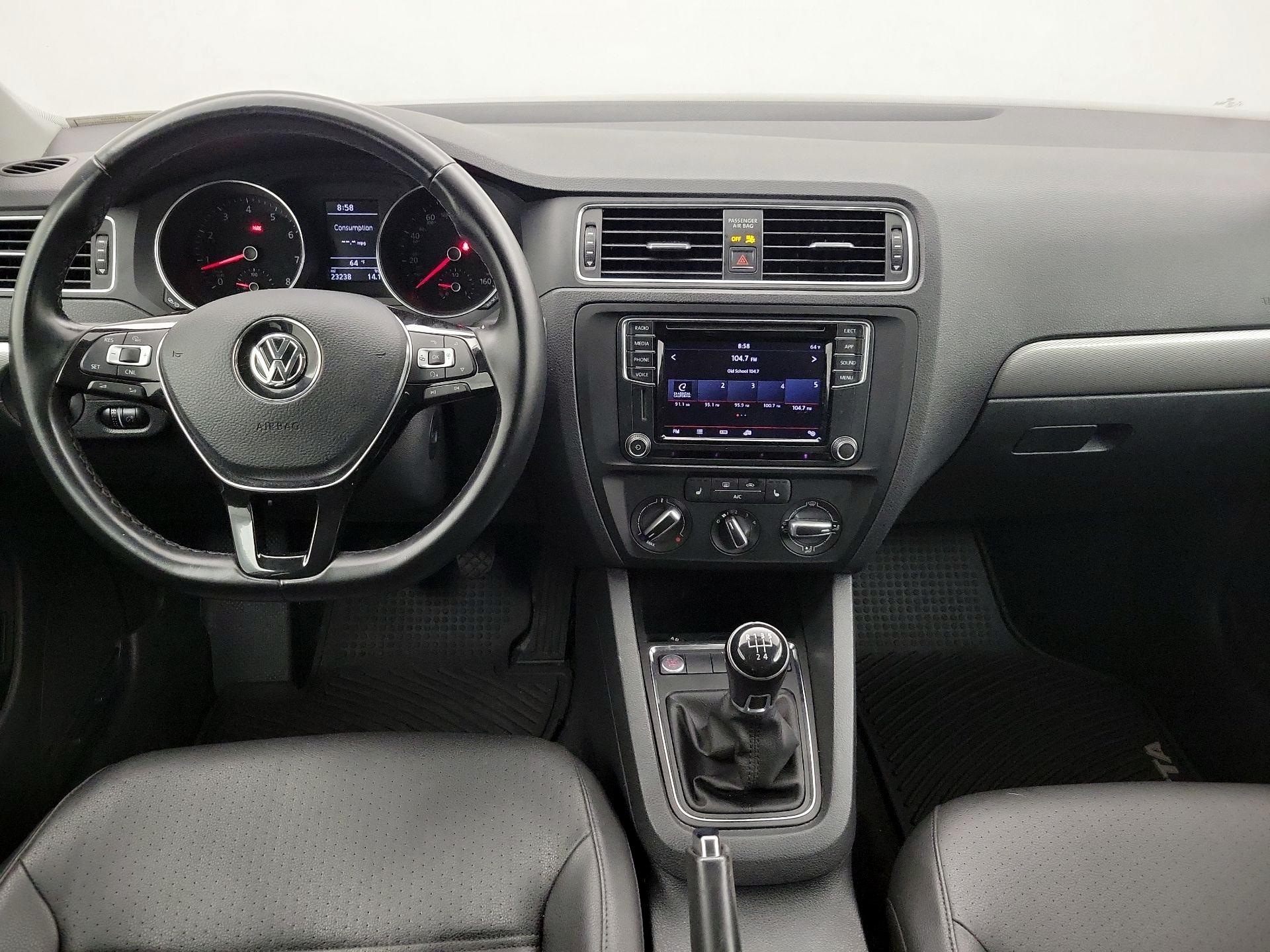 Thumbnail: 2018 Volkswagen Jetta - 9