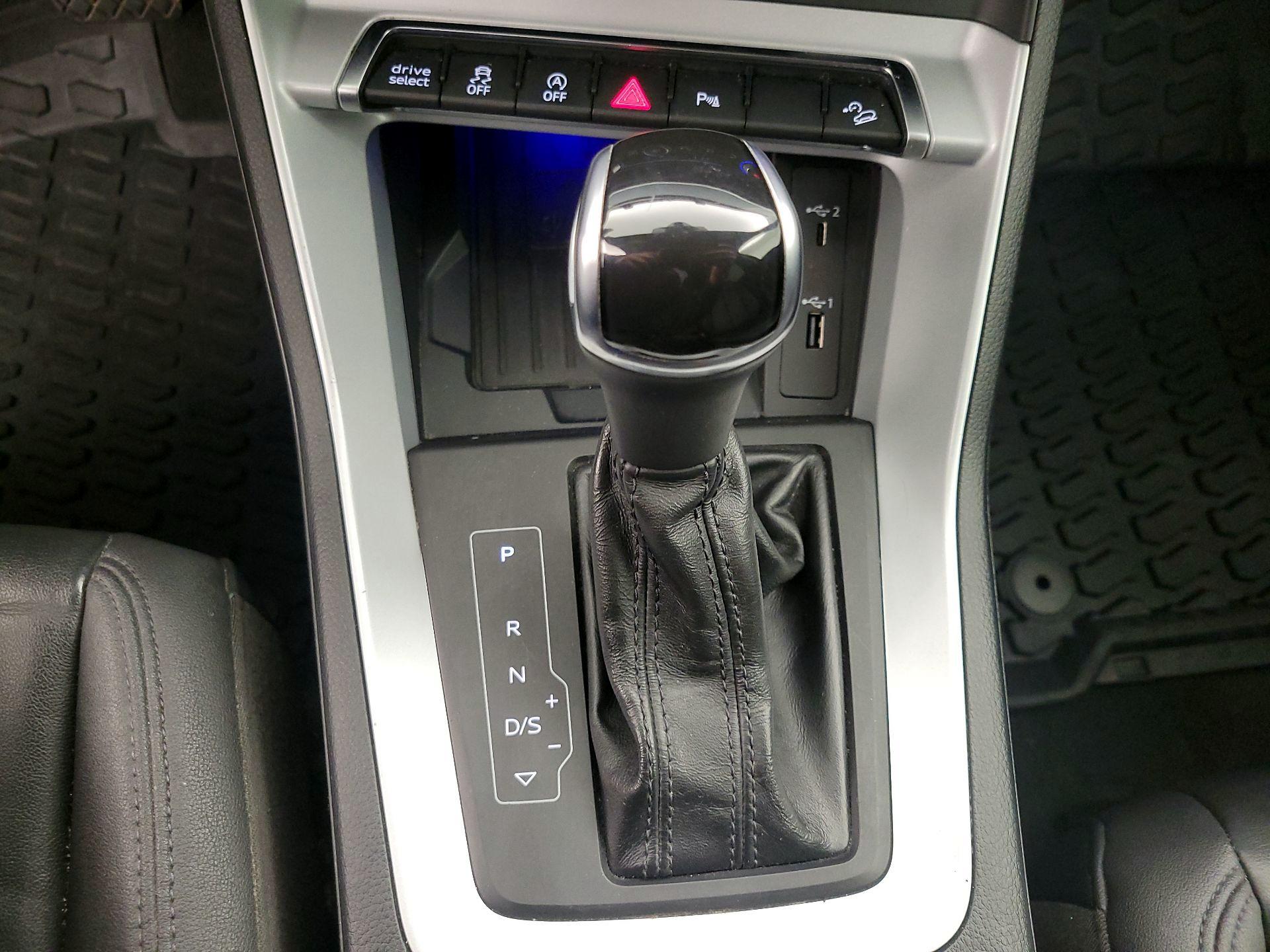 Thumbnail: 2021 Audi Q3 - 17