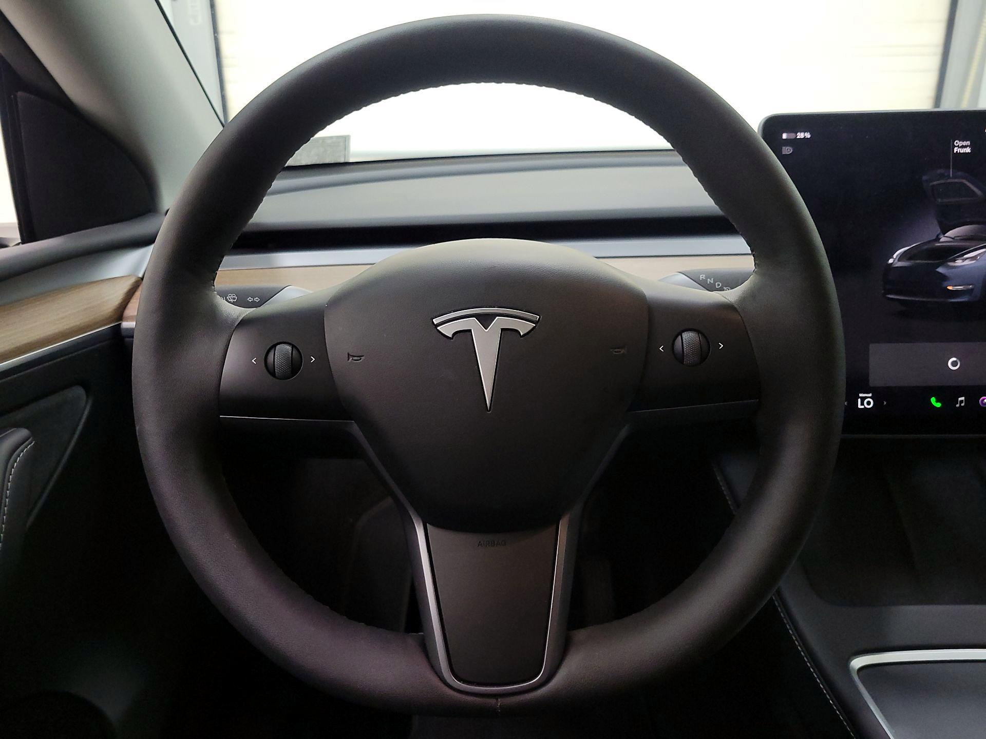 Thumbnail: 2024 Tesla Model Y - 10