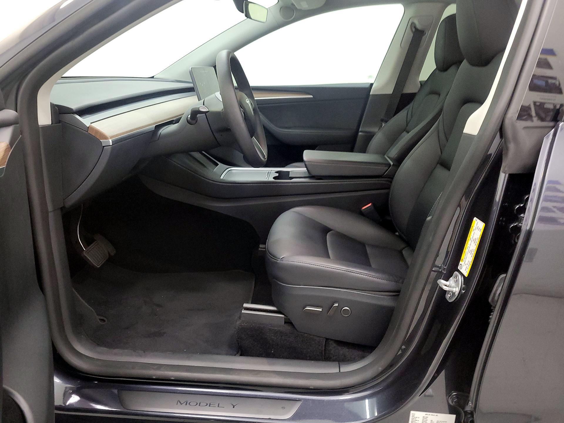 Thumbnail: 2024 Tesla Model Y - 11