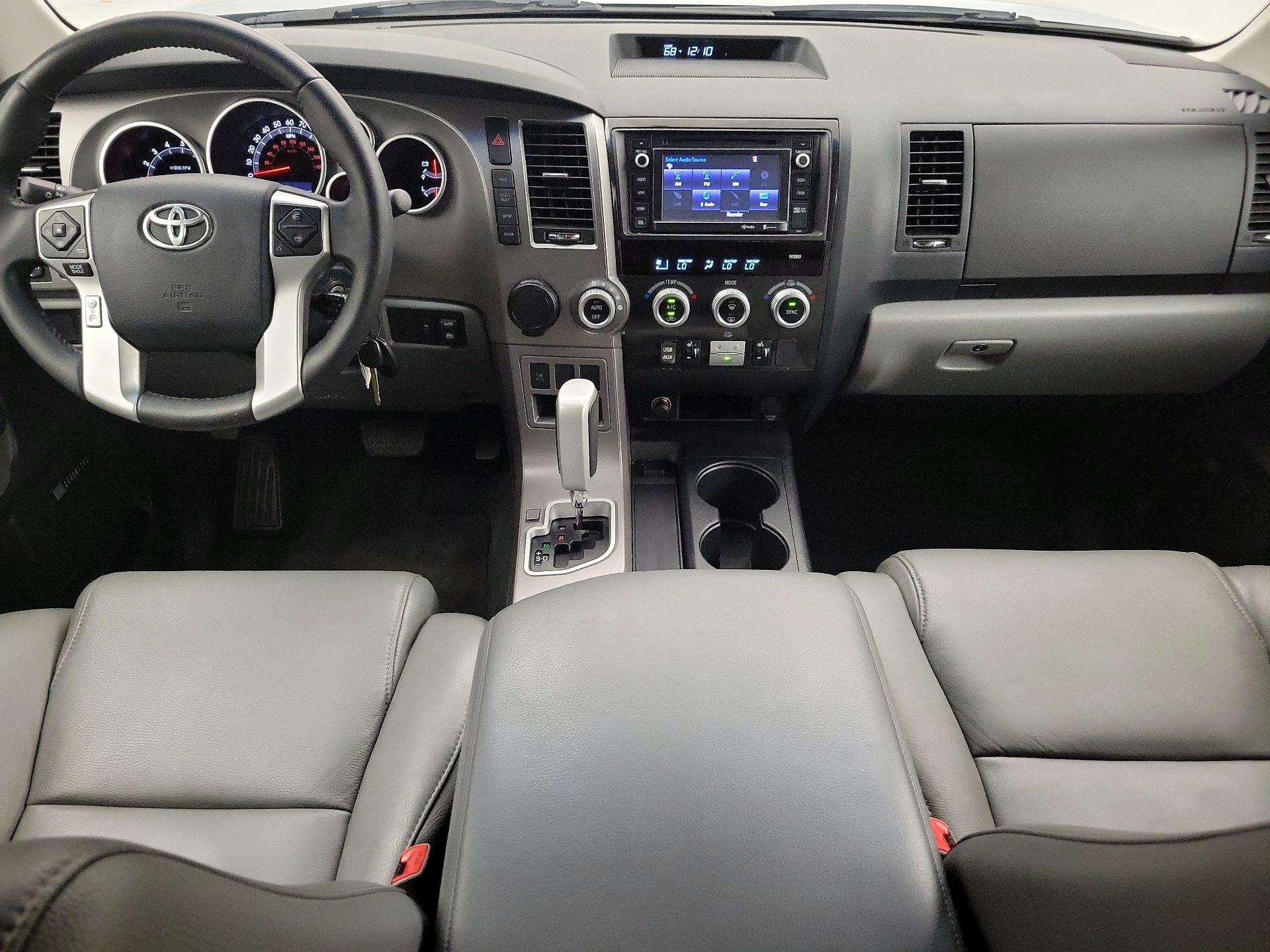 Thumbnail: 2014 Toyota Sequoia - 9